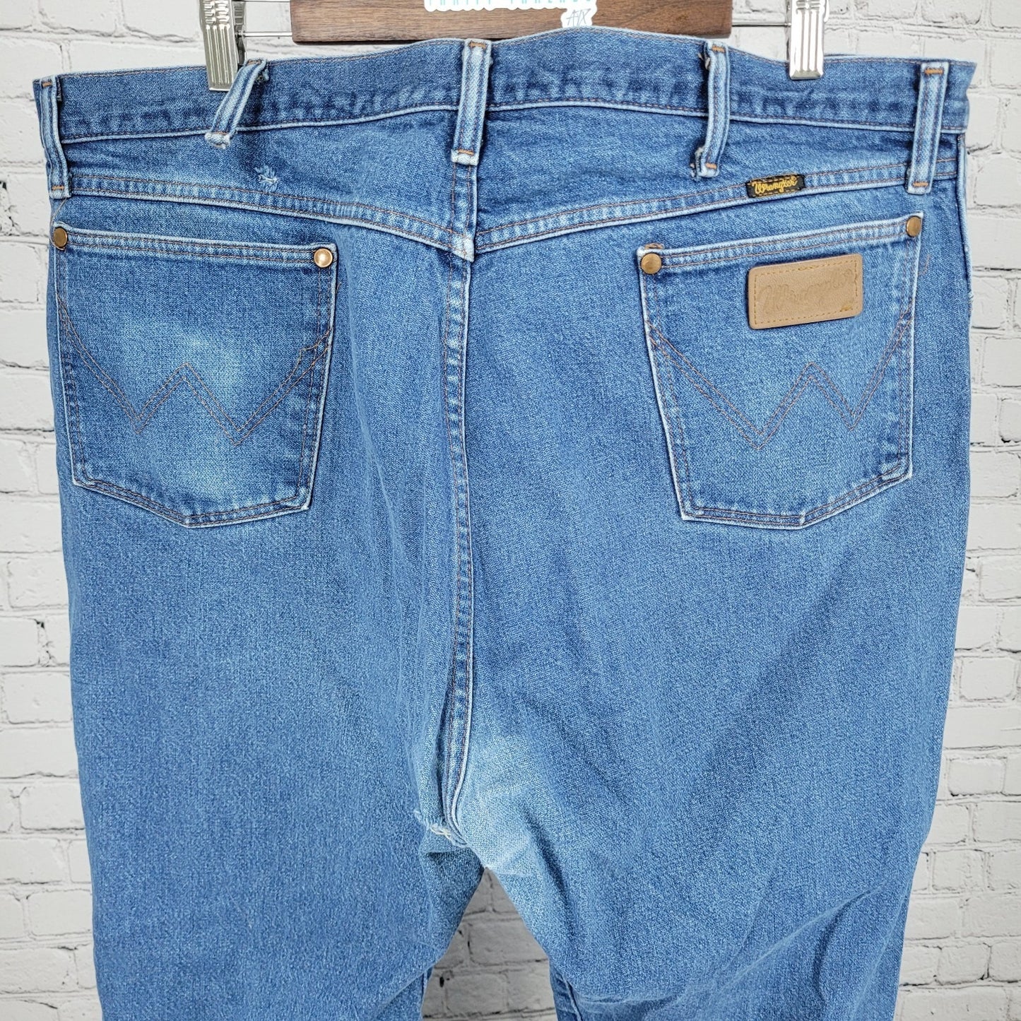 VTG Wrangler Blue Heavy Denim 100% Cotton Jeans USA Made Size 42x34 (41x33)