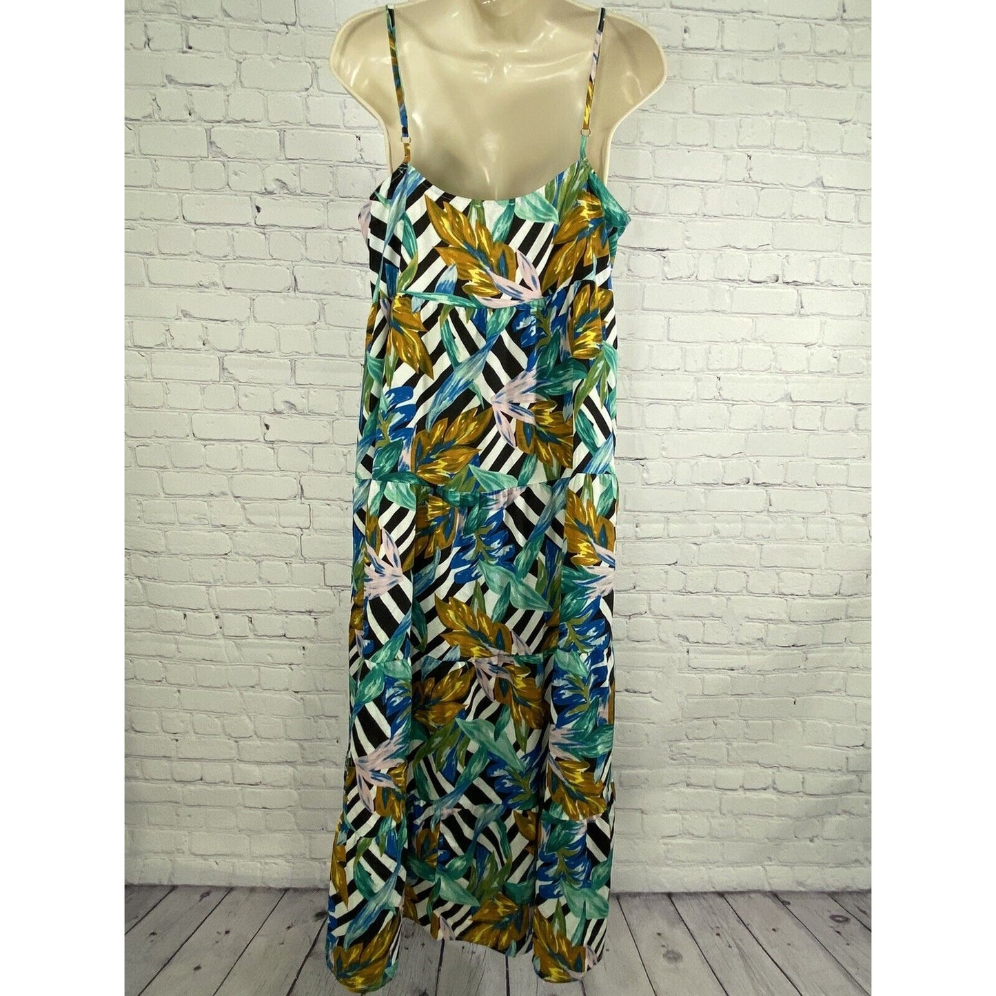 Show Me Your Mumu Floral Caroline Maxi Dress Pockets Adjustable Straps M Medium