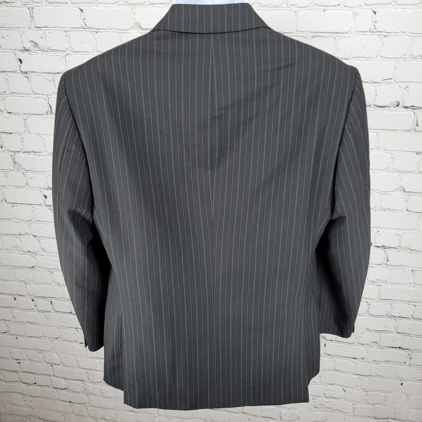 Savile Row Co Charcoal Pinstriped Bromley Double Vent Blazer Sport Coat Size 38S
