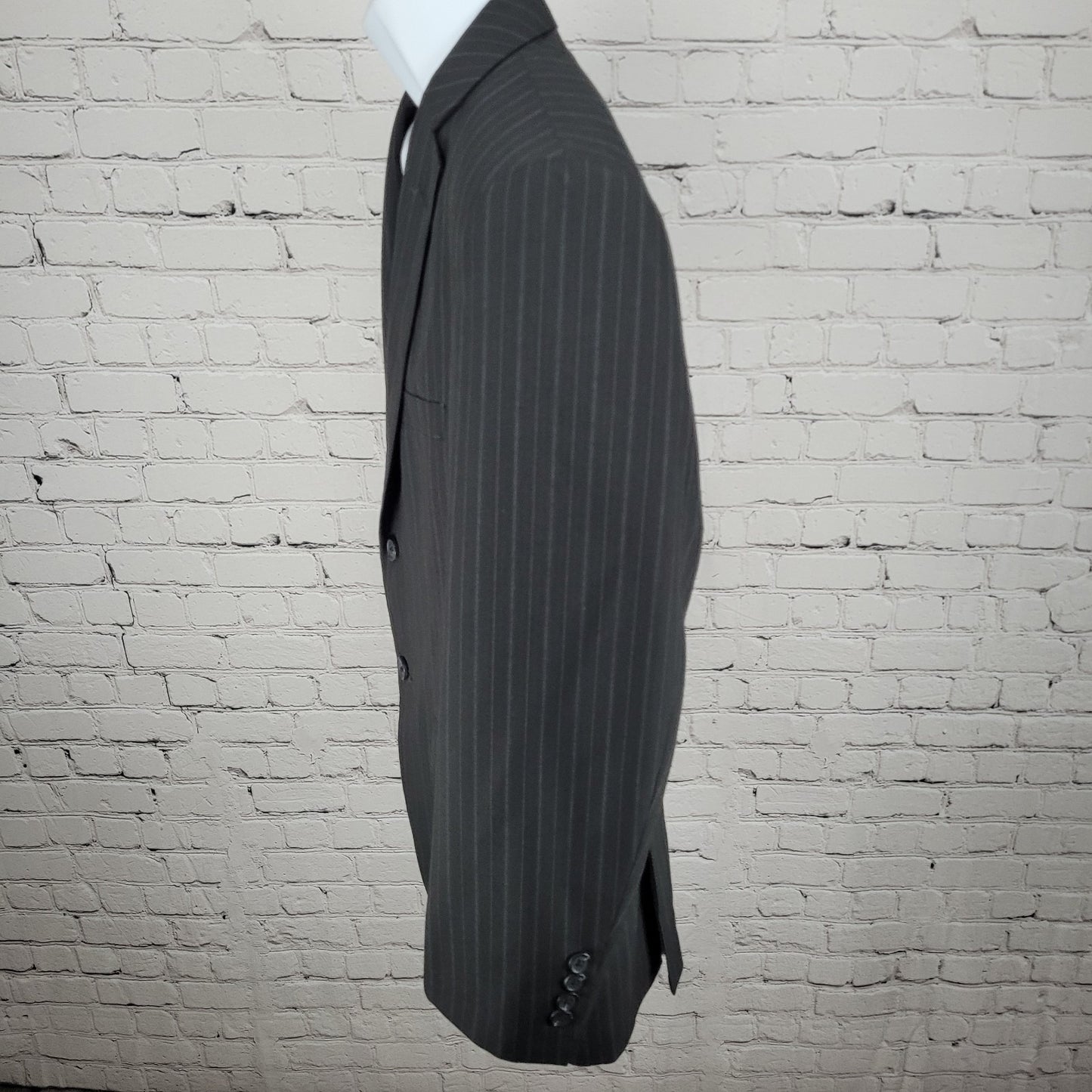 Savile Row Co Charcoal Pinstriped Bromley Double Vent Blazer Sport Coat Size 38S