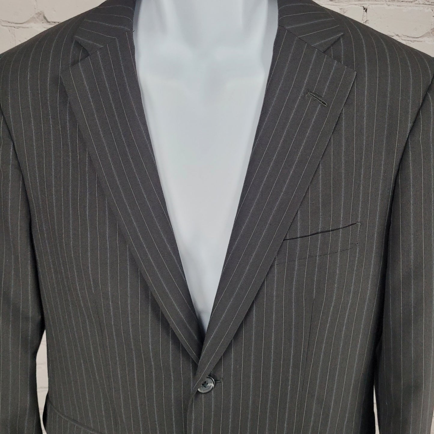 Savile Row Co Charcoal Pinstriped Bromley Double Vent Blazer Sport Coat Size 38S