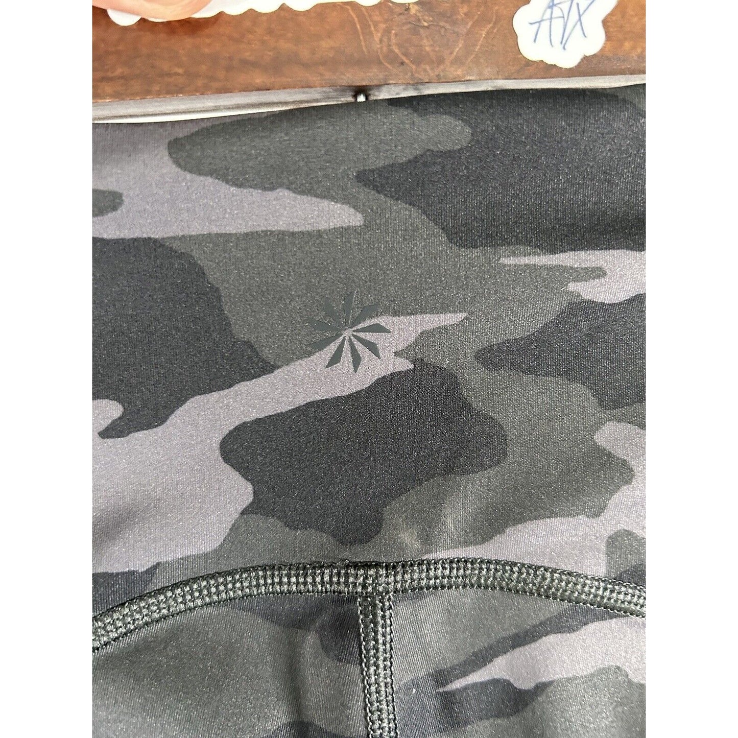 Athleta Ultimate Camo 7/8 Tight Leggings Grey Black Green Pockets Size XS