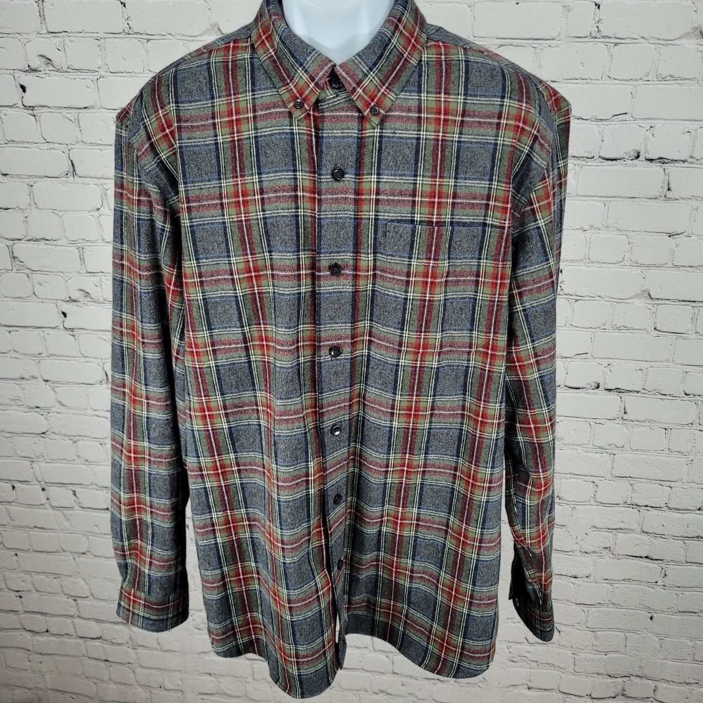 LL Bean Grey Plaid Flannel Traditional Fit Button Down Collar Shirt Size Large L