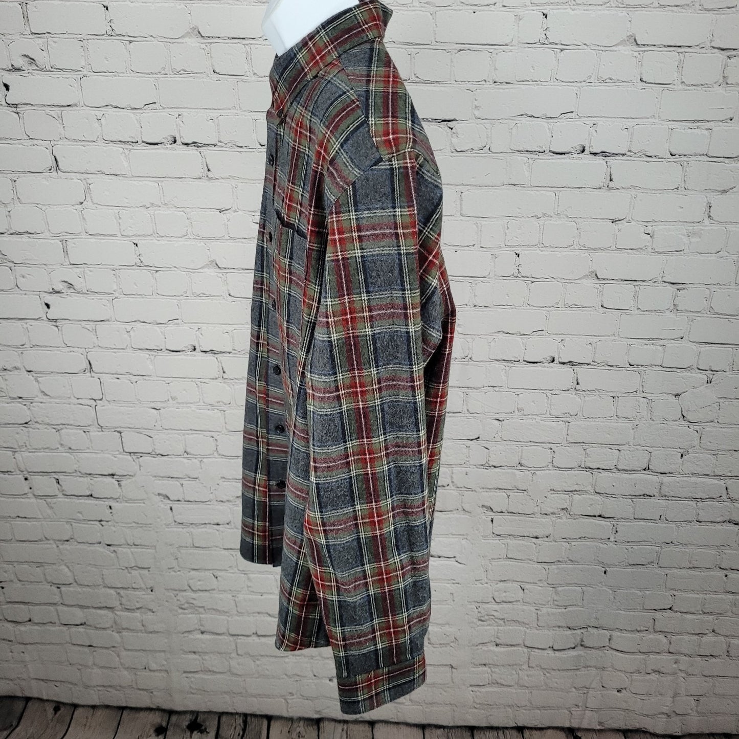 LL Bean Grey Plaid Flannel Traditional Fit Button Down Collar Shirt Size Large L
