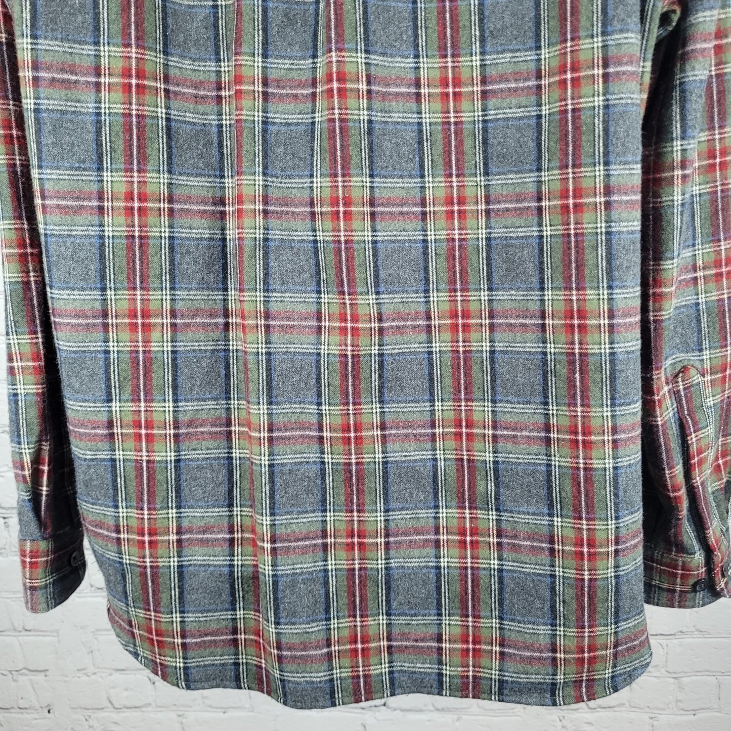 LL Bean Grey Plaid Flannel Traditional Fit Button Down Collar Shirt Size Large L