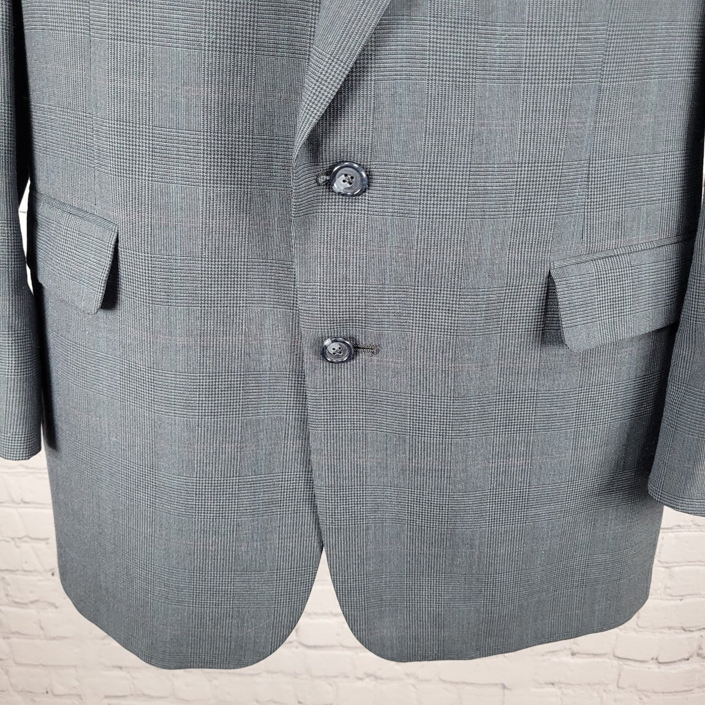 VTG Tom James Grey Check Executive Collection 2 Button Blazer Sport Coat USA 42