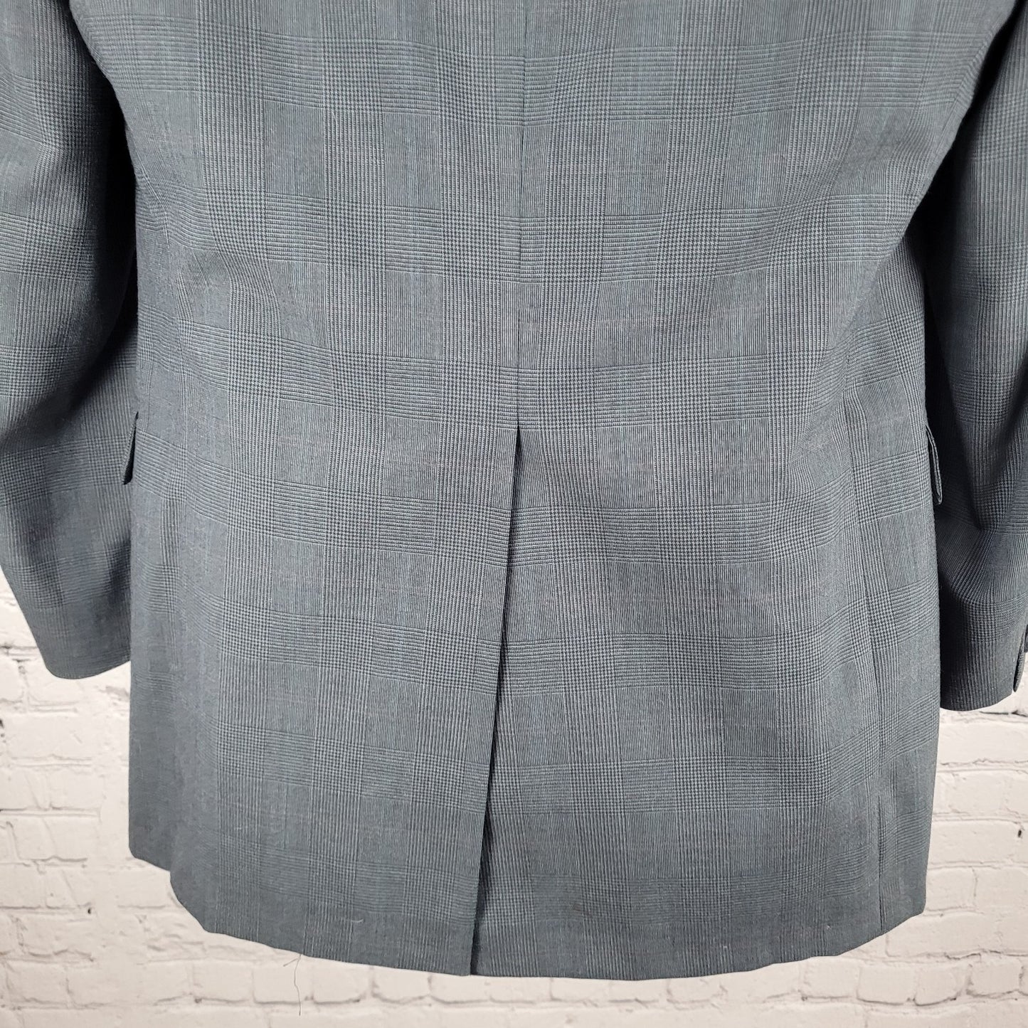 VTG Tom James Grey Check Executive Collection 2 Button Blazer Sport Coat USA 42