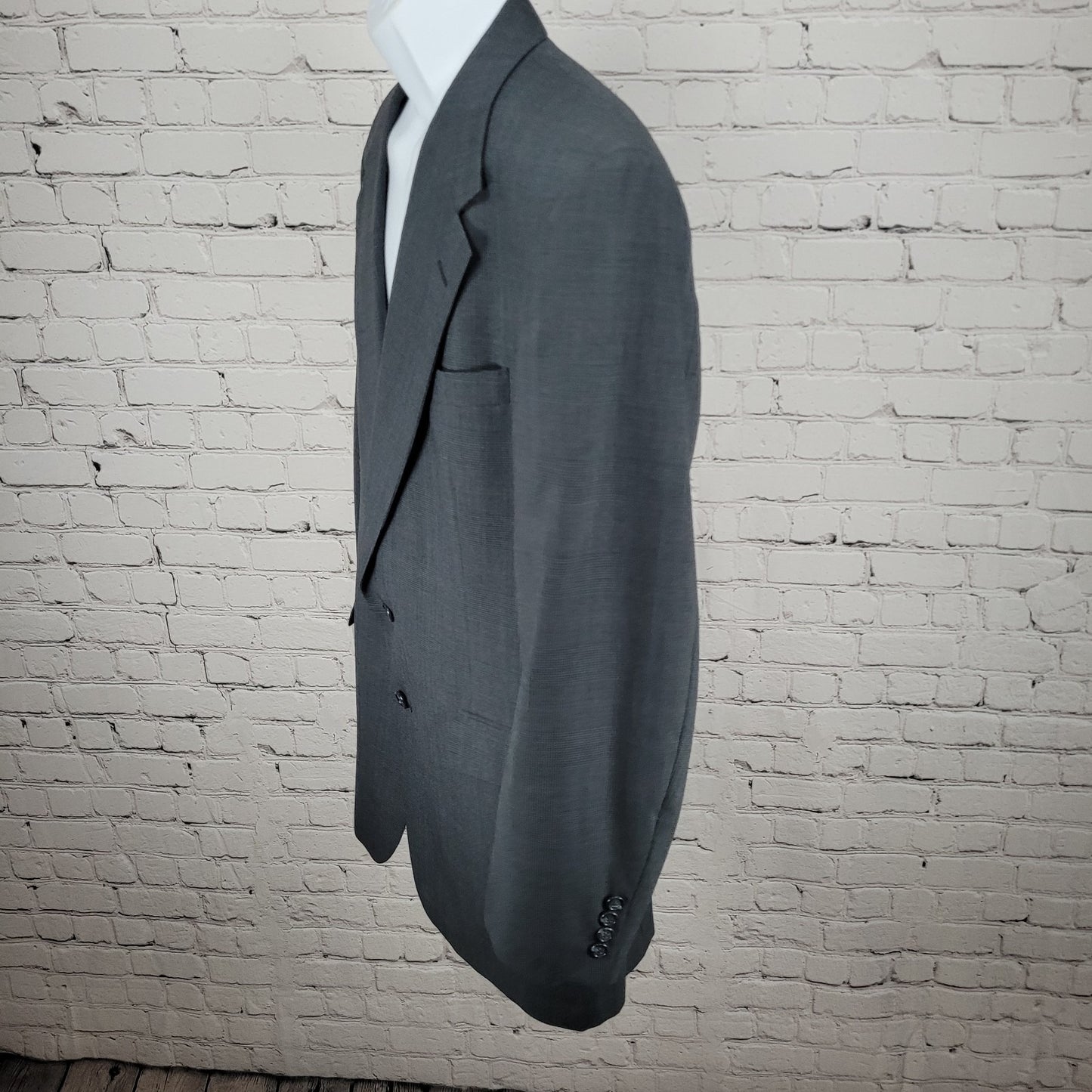 VTG Tom James Grey Check Executive Collection 2 Button Blazer Sport Coat USA 42