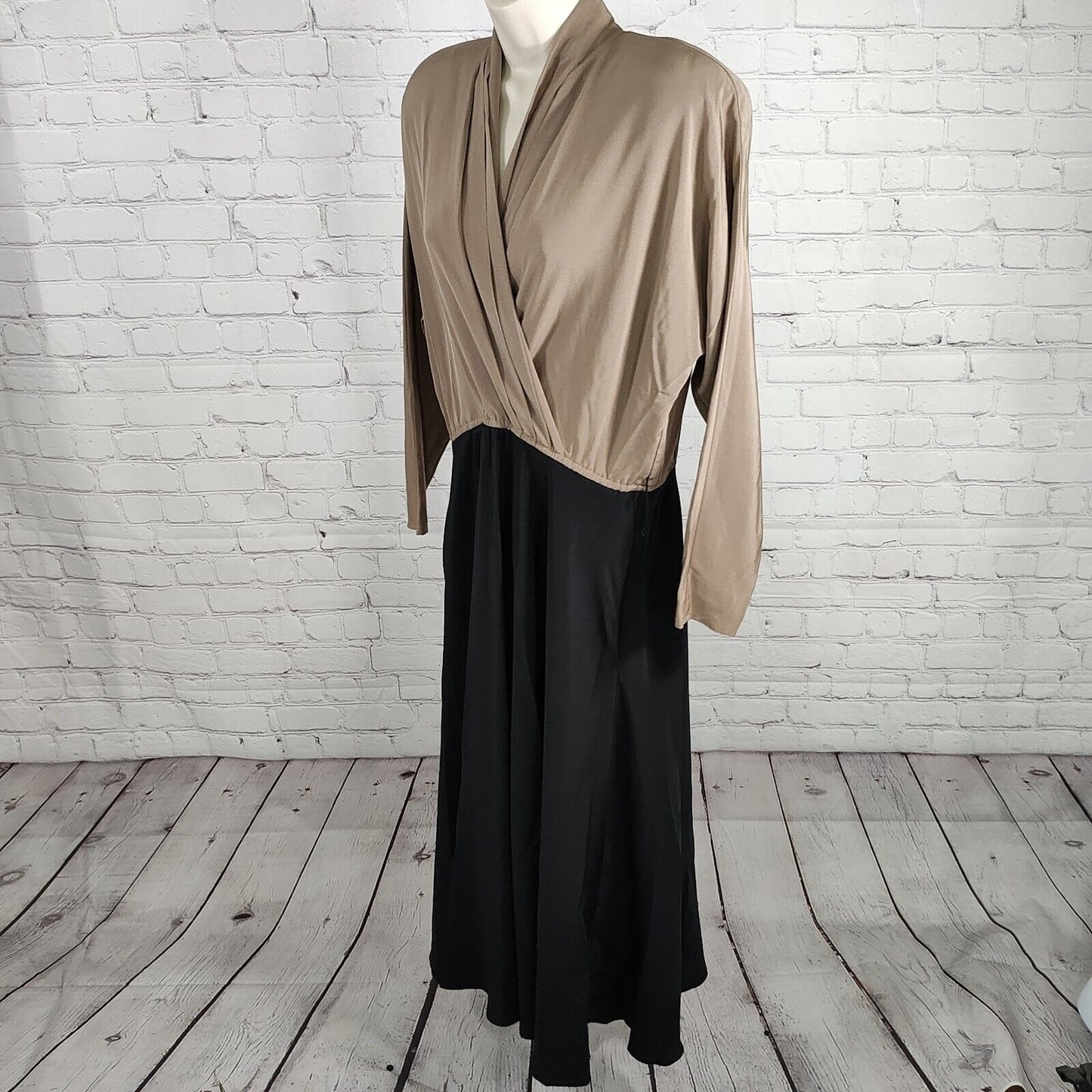 VTG Liz Roberts Black Beige Color Block Long Sleeve Polyester Maxi Dress Size 10