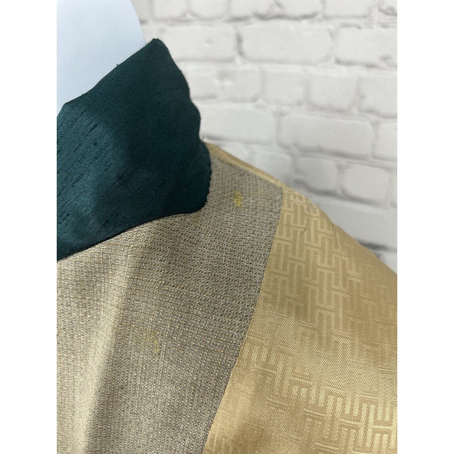 VTG Hurwitz 2 Button Single Vent Green Collar Textured Silk Mens Jacket Size 39