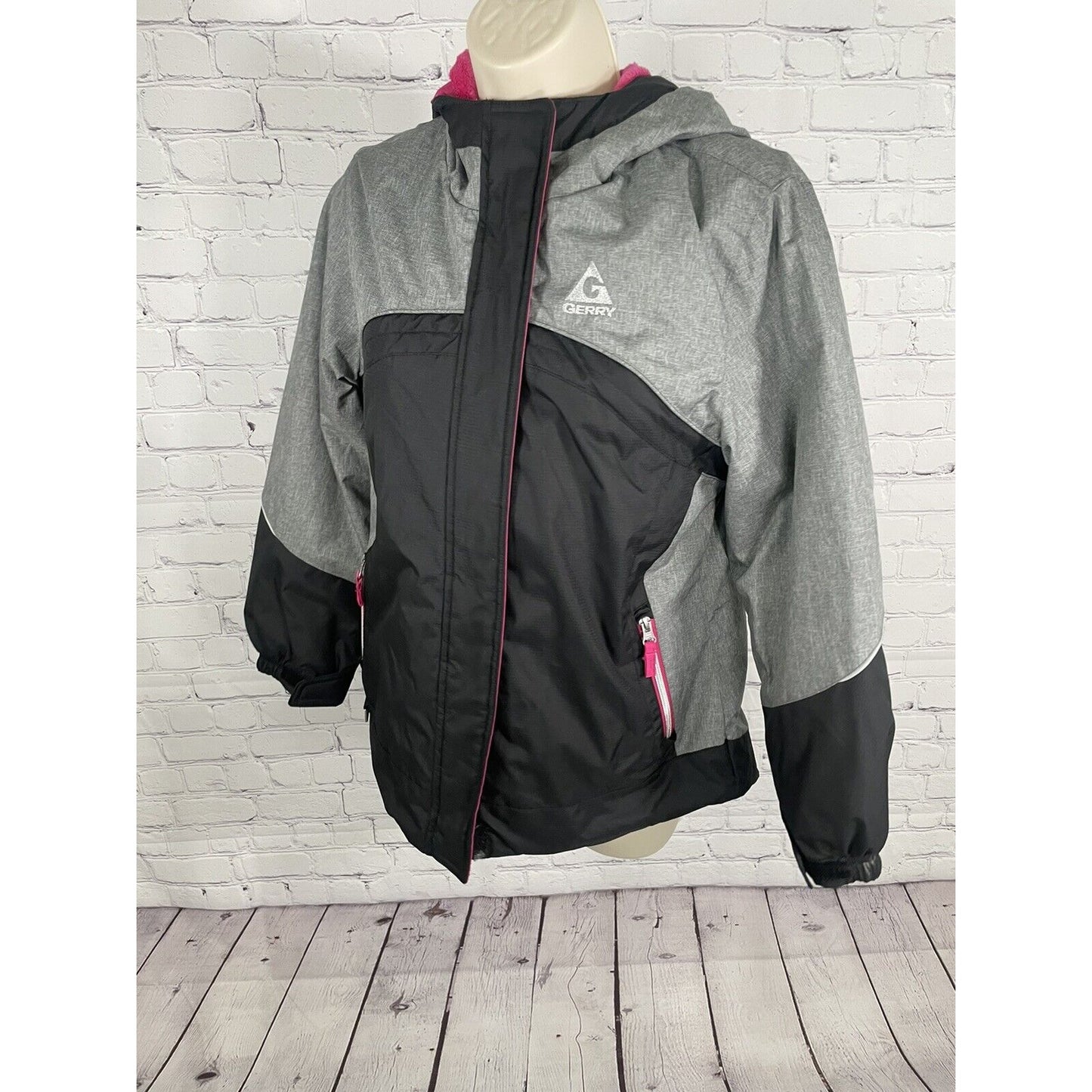 Gerry Grey Black Ski Snow Color Block Faux Fur Hooded Jacket Girls Size M Medium