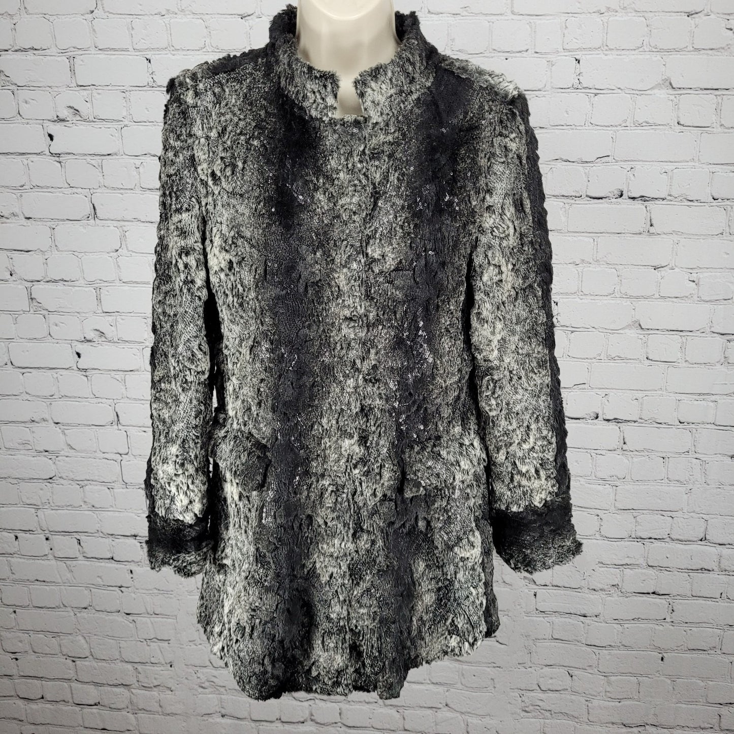 Stevie Mac New York Grey Faux Fur Sequin Pockets Snap Lined Over Coat Size 10