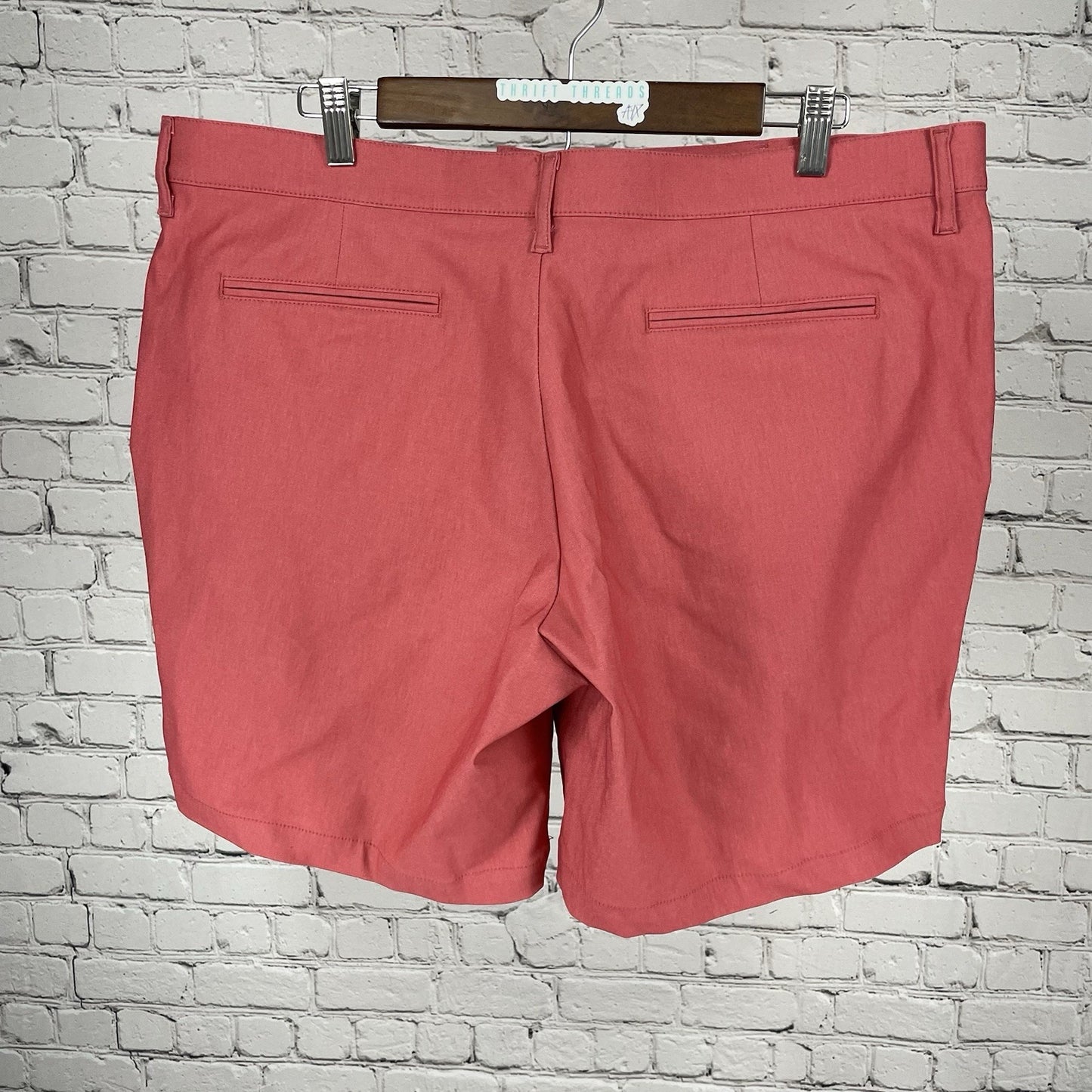 Mizzen+Main Red Pink Lightweight Stretch Chino Golf Shorts USA Size 38 (38x9)