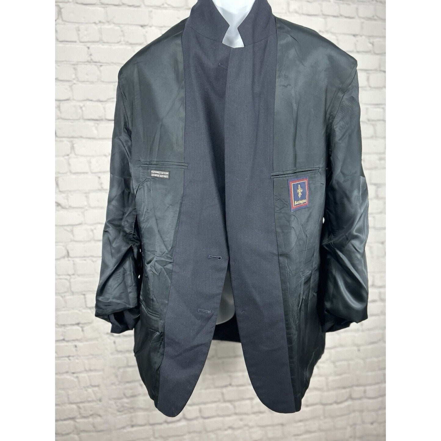 Barrington Dark Blue Pinstripe Two Button Collared Ventless Blazer Size 46L