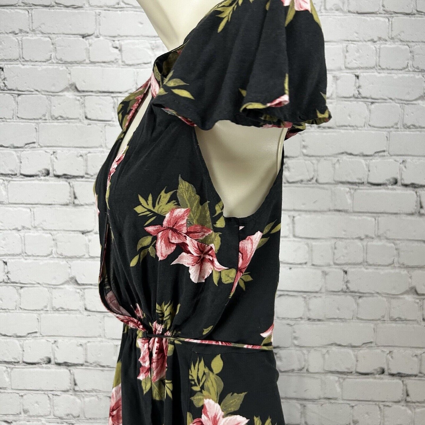 Oneill Grey Floral Short Flare Strap Adjustable Waist Wrap Dress Size Medium M