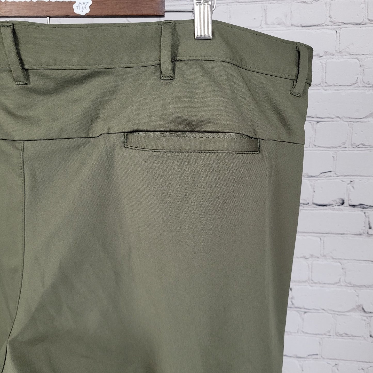 Lands' End Green Stretch Straight Leg Zip Pockets Pants Size 48T (48x31.5)