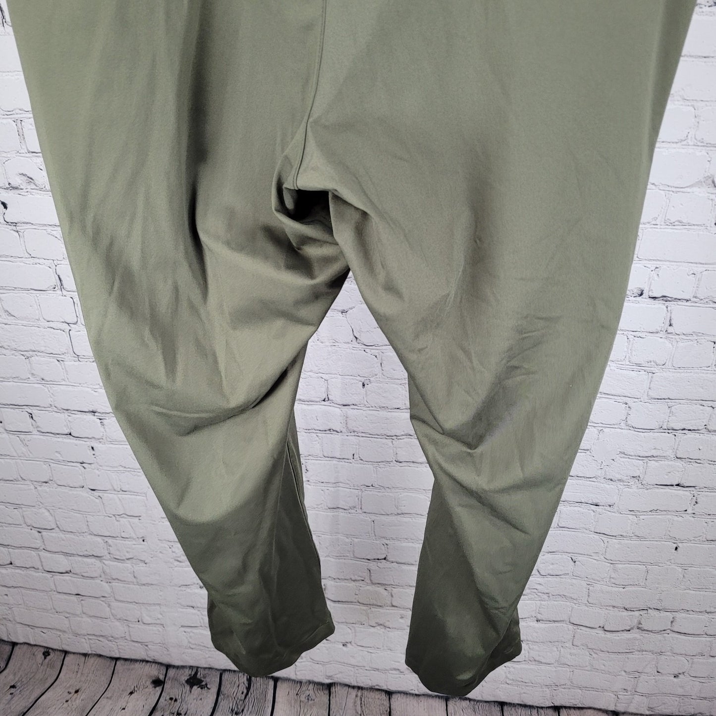 Lands' End Green Stretch Straight Leg Zip Pockets Pants Size 48T (48x31.5)