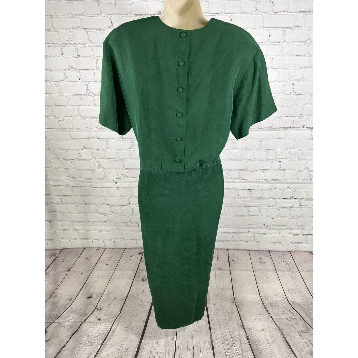 VTG Papell Too 100% Silk Green Short Sleeve Shoulder Pad Back Buttons Dress 12