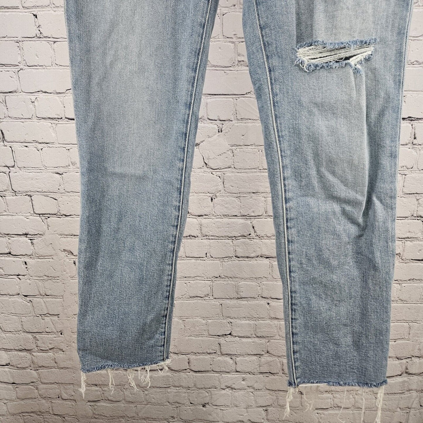 Madewll The Perfect Vintage Jean Light Wash High Rise Distressed Size 25 X 29