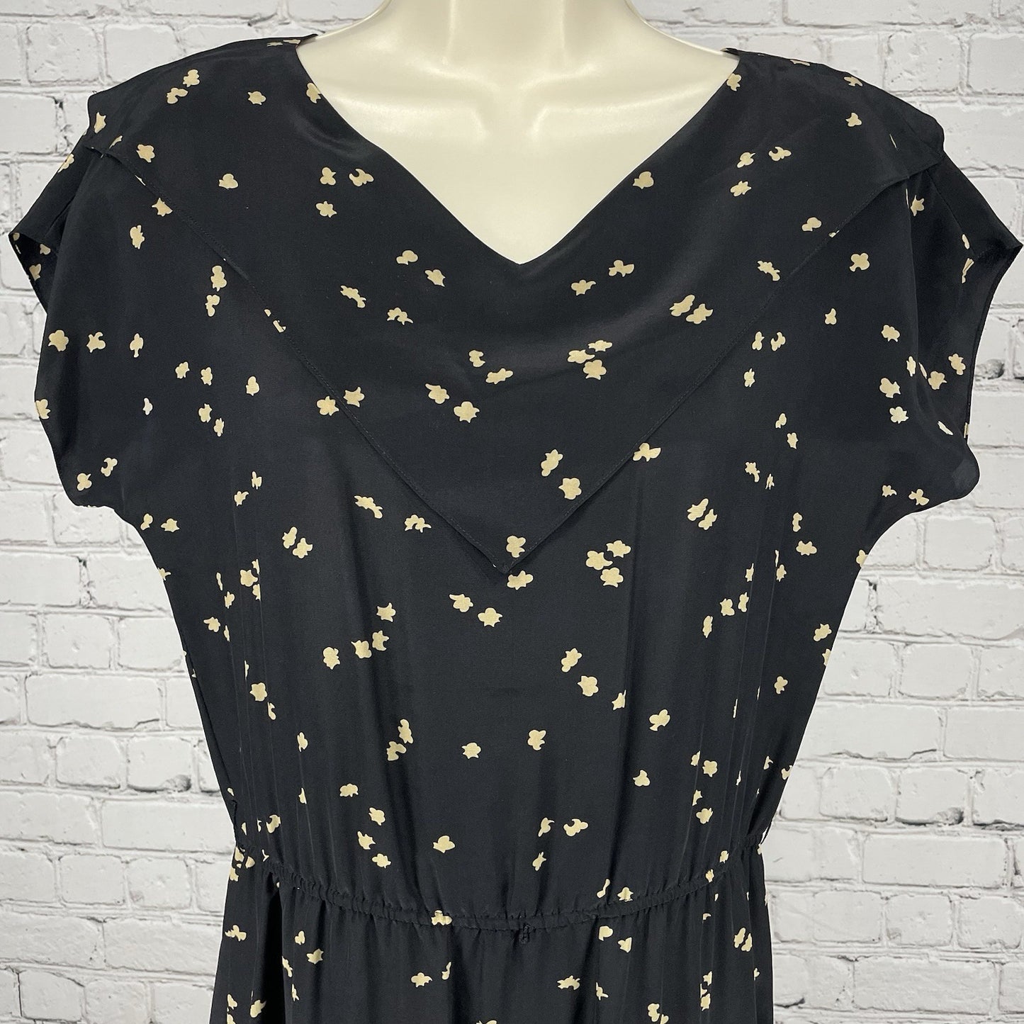 Maggy London Black 100% Silk Lightweight Short Sleeve Unlined Midi Dress Size 6