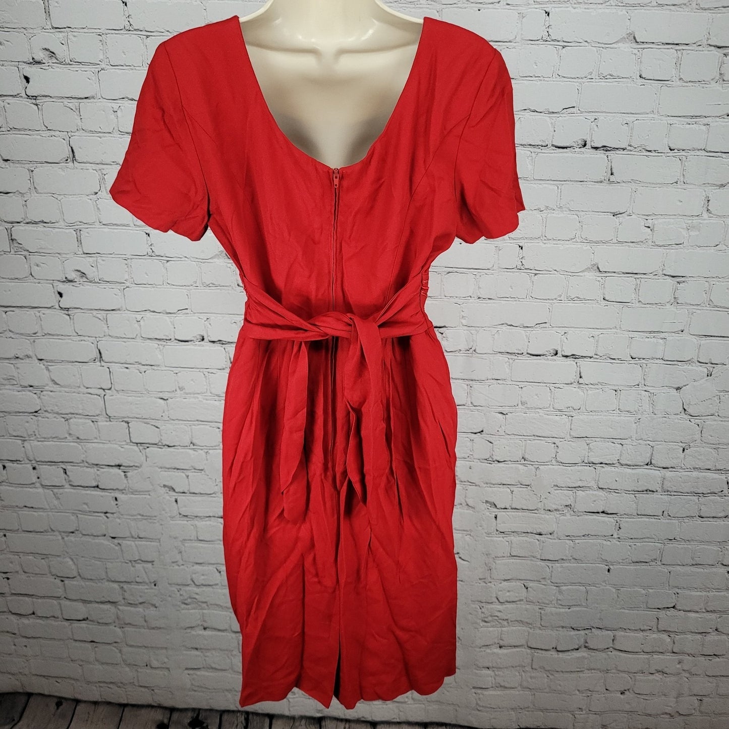 VTG John Roberts Red Embellished Waist Tie Short Sleeve Midi Dress USA Size 6
