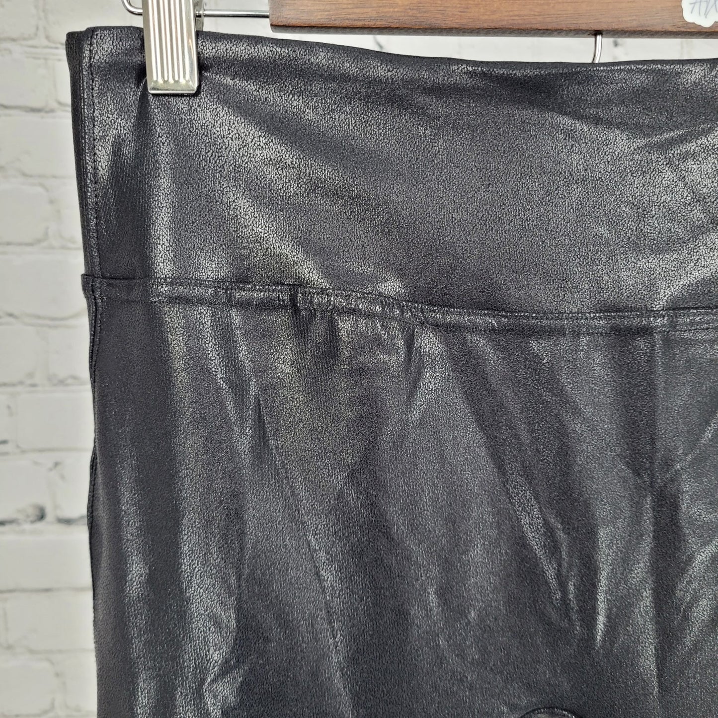 NWT Retro Gong Black Shiny Mid Rise Athleisure Leggings Size Large L (28x27)