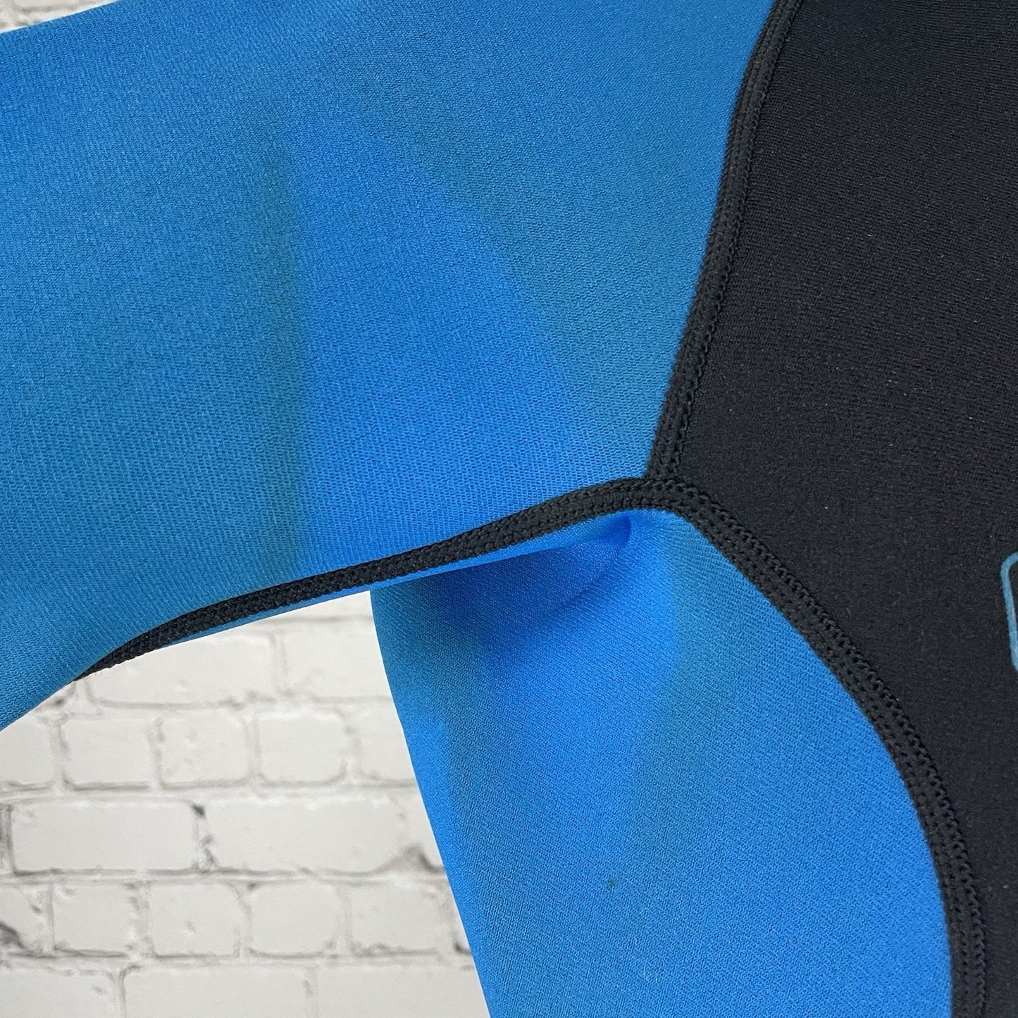 Body Glove Black & Blue 3.2mm Zipped Back Shorty Dive Spring Wetsuit Size 7