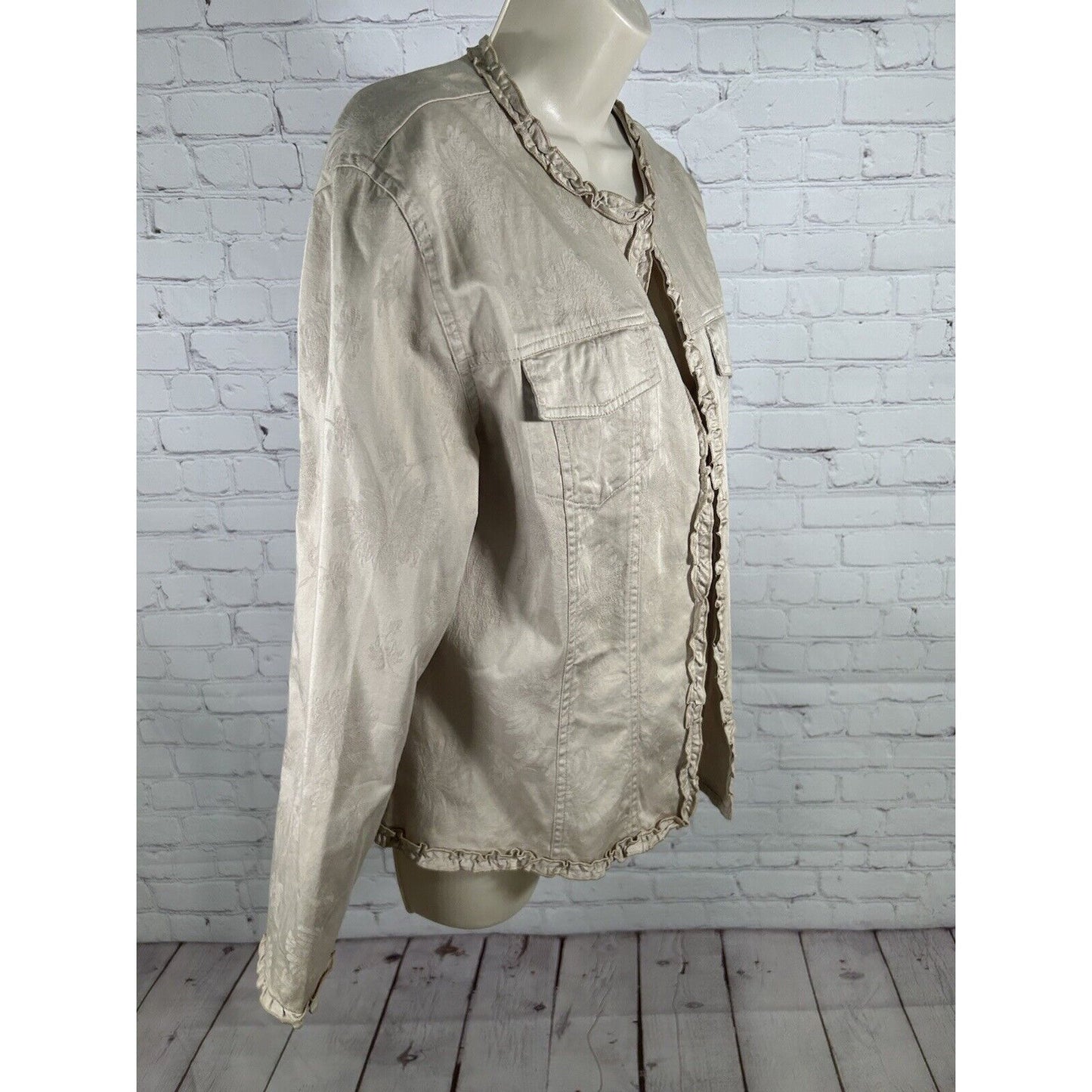 Chico’s Beige Long Sleeve Open Front Ruffle Trim Faint Floral Pattern Jacket M