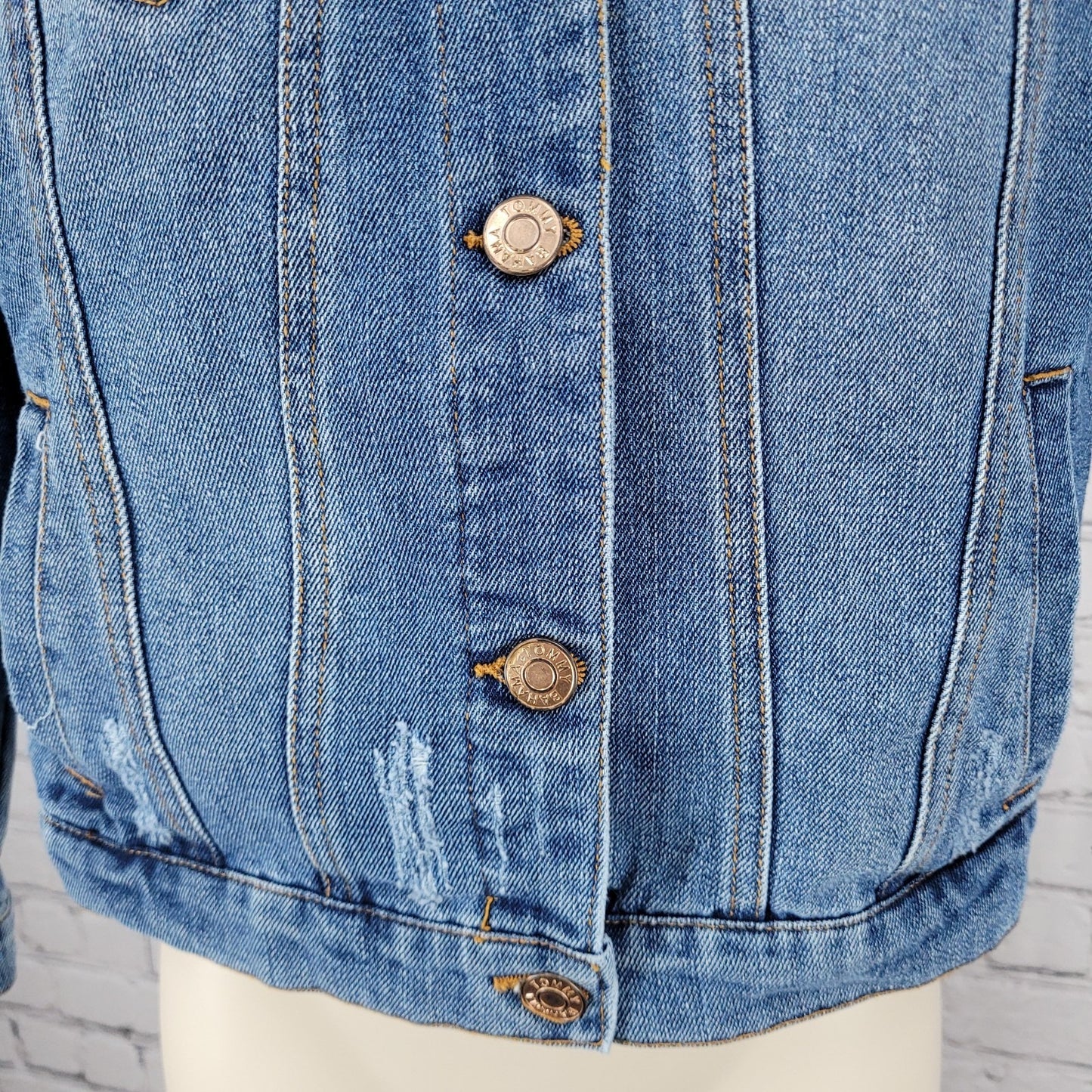 Tommy Bahama Blue Denim Distressed Pockets Buttoned Jean Jacket Girls Size 11-12