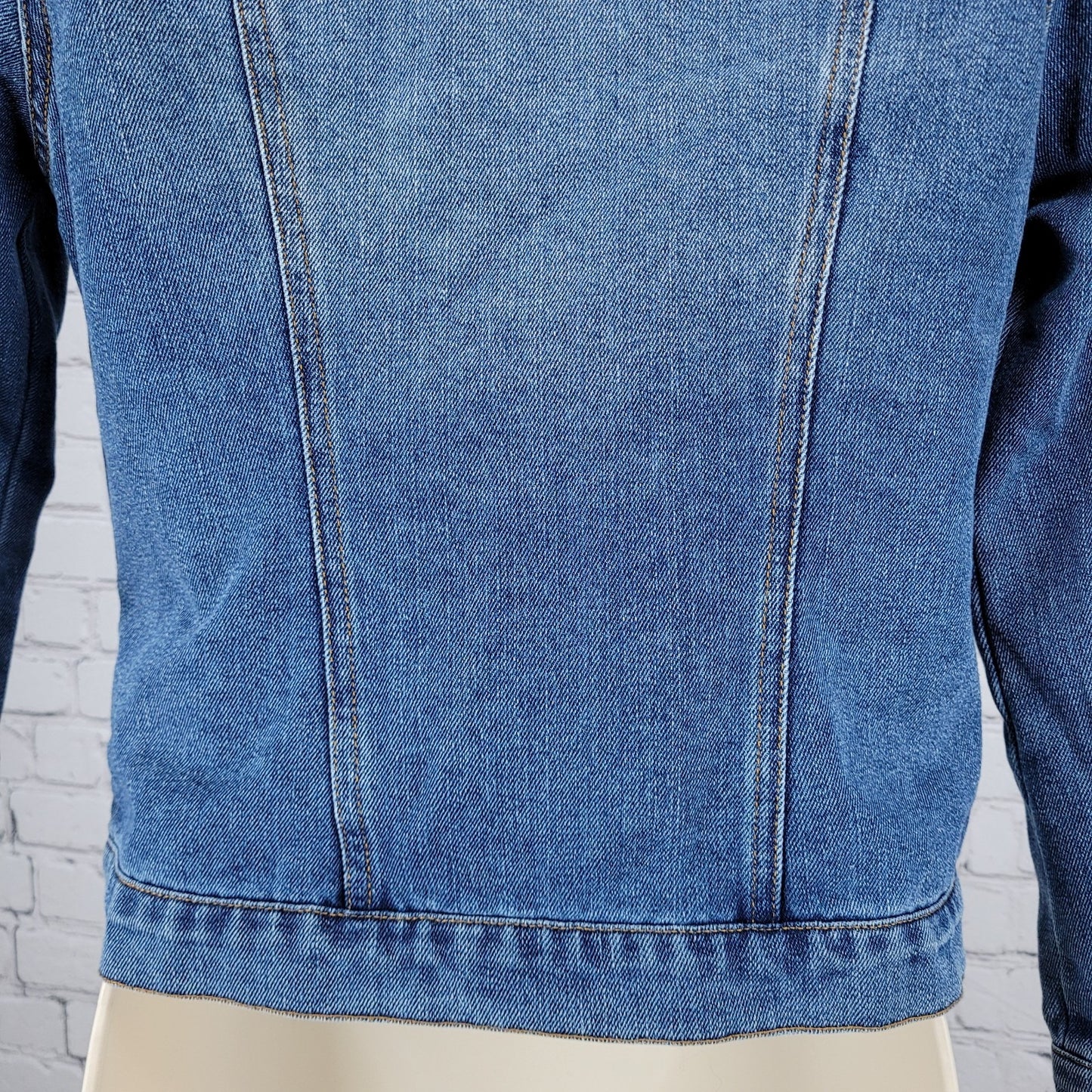 Tommy Bahama Blue Denim Distressed Pockets Buttoned Jean Jacket Girls Size 11-12
