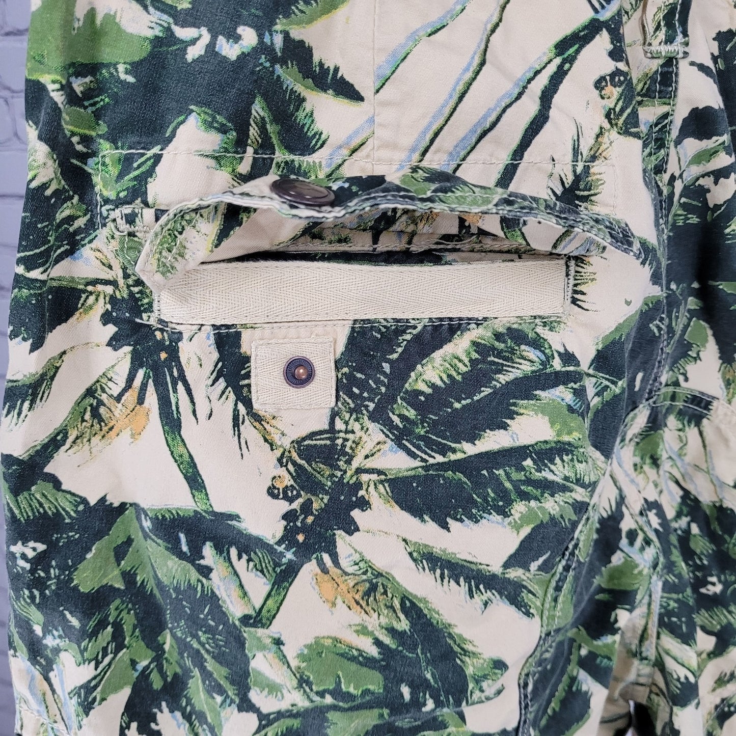 AKOO Beige Palm Tree 100% Cotton Cargo Snap Pockets Shorts Size 36 (35x12)