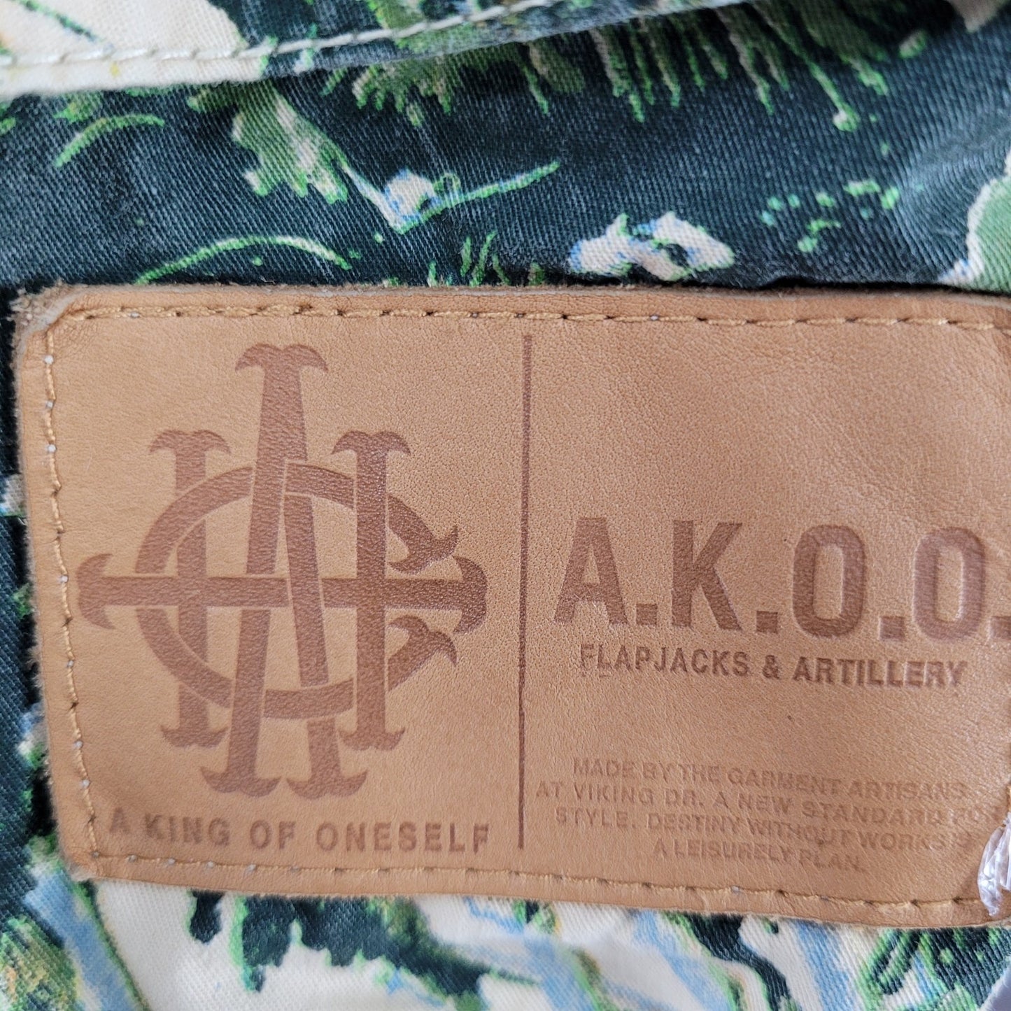 AKOO Beige Palm Tree 100% Cotton Cargo Snap Pockets Shorts Size 36 (35x12)