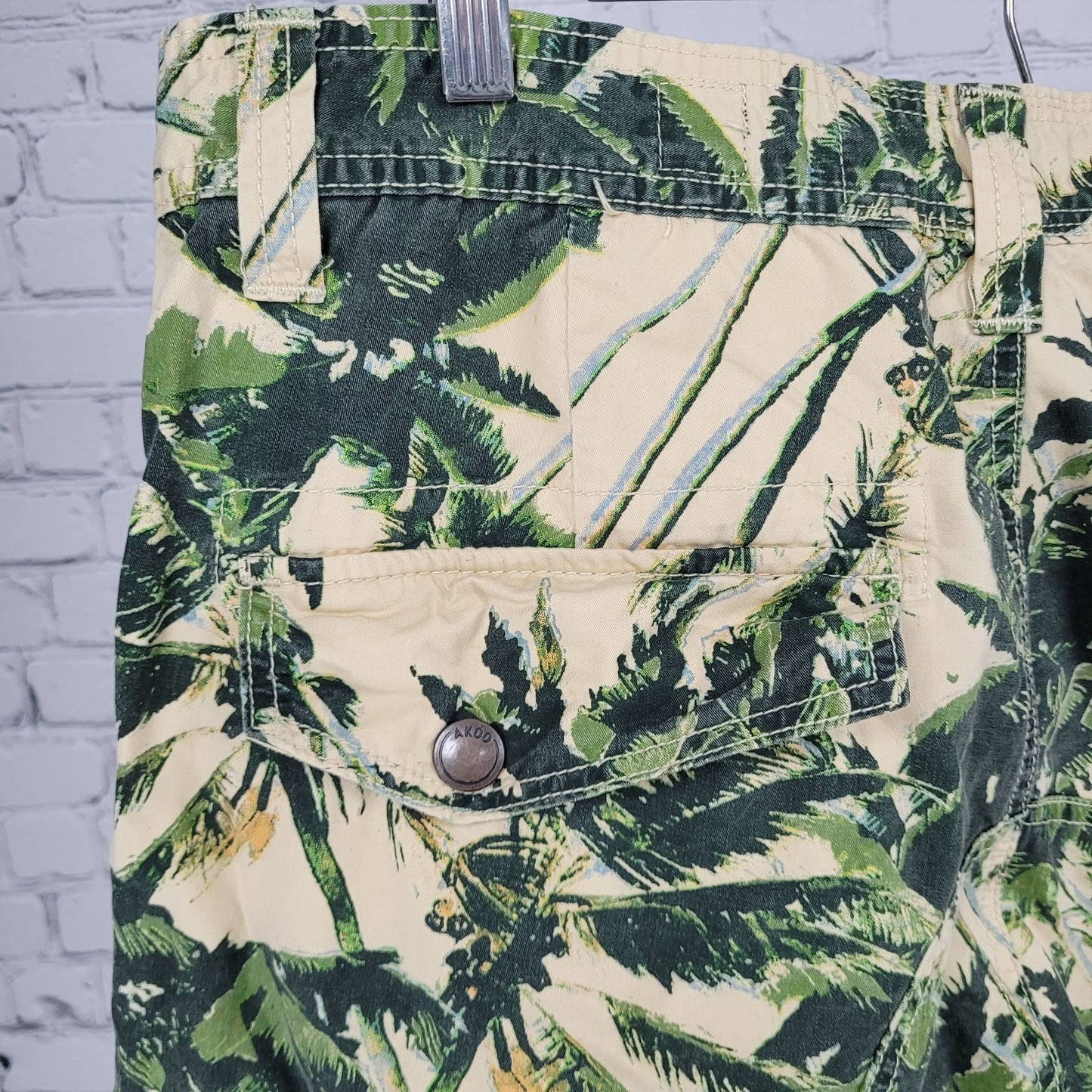 AKOO Beige Palm Tree 100% Cotton Cargo Snap Pockets Shorts Size 36 (35x12)