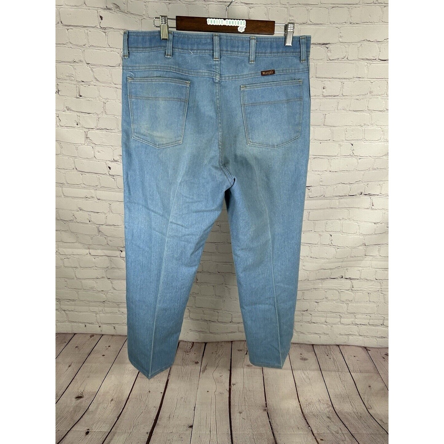 VTG Wrangler Light Wash Distressed Blue Denim Wide Leg Men’s Jeans (36 X 29)