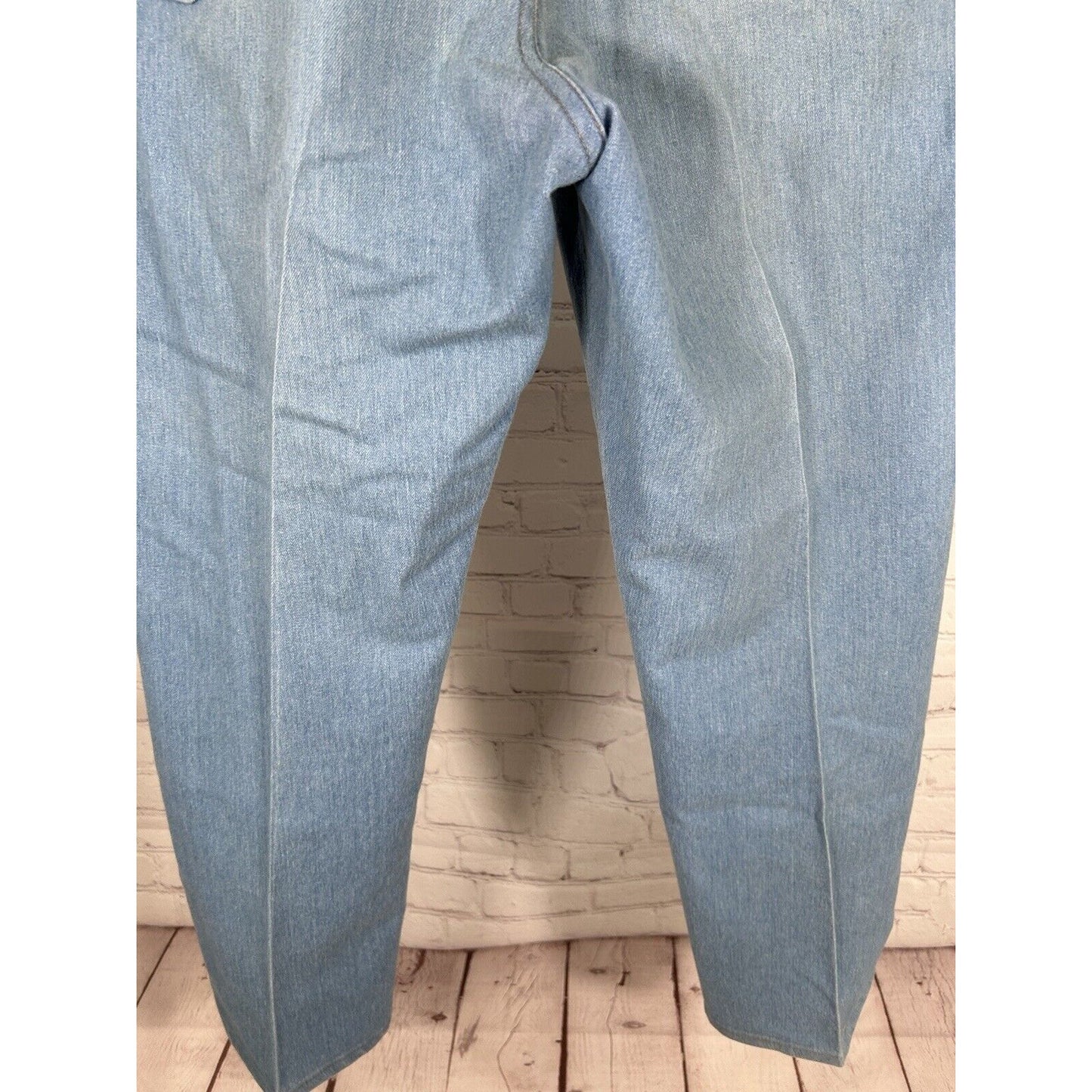 VTG Wrangler Light Wash Distressed Blue Denim Wide Leg Men’s Jeans (36 X 29)
