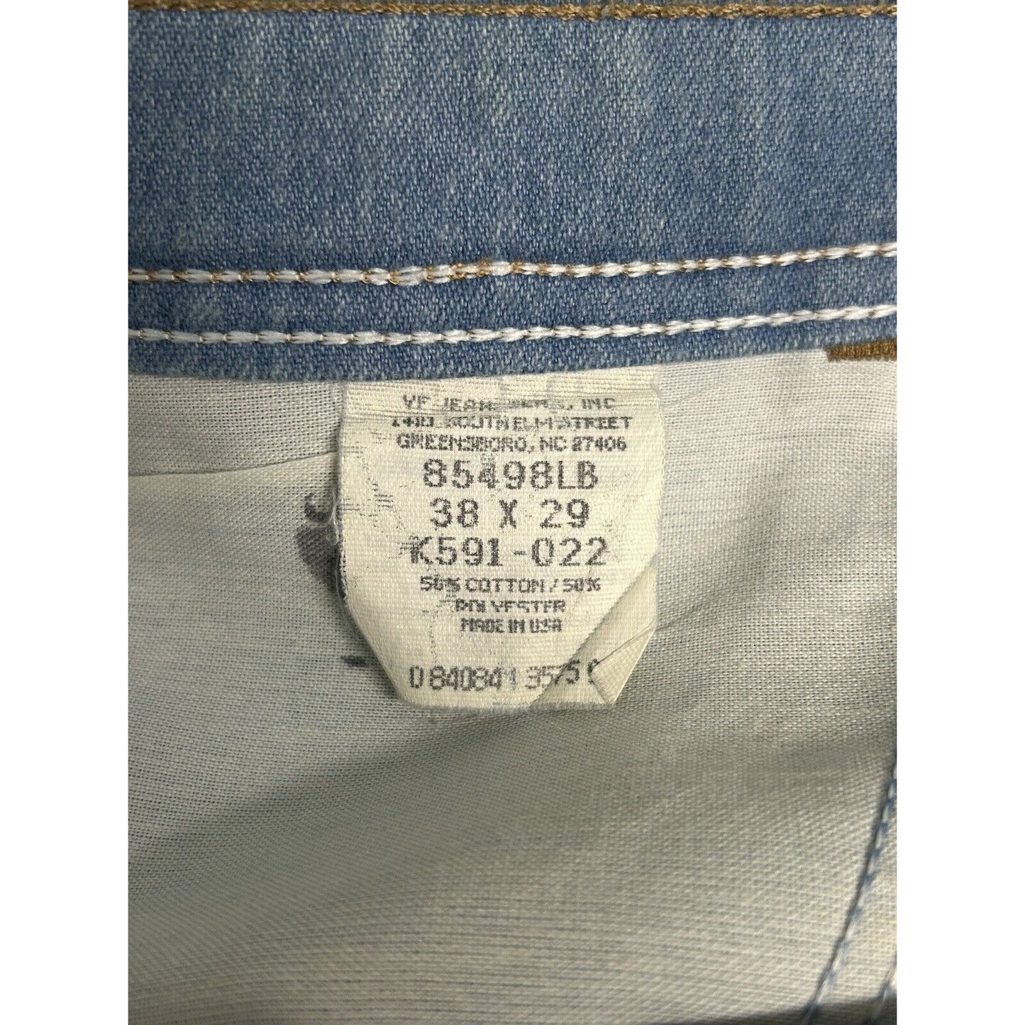 VTG Wrangler Light Wash Distressed Blue Denim Wide Leg Men’s Jeans (36 X 29)