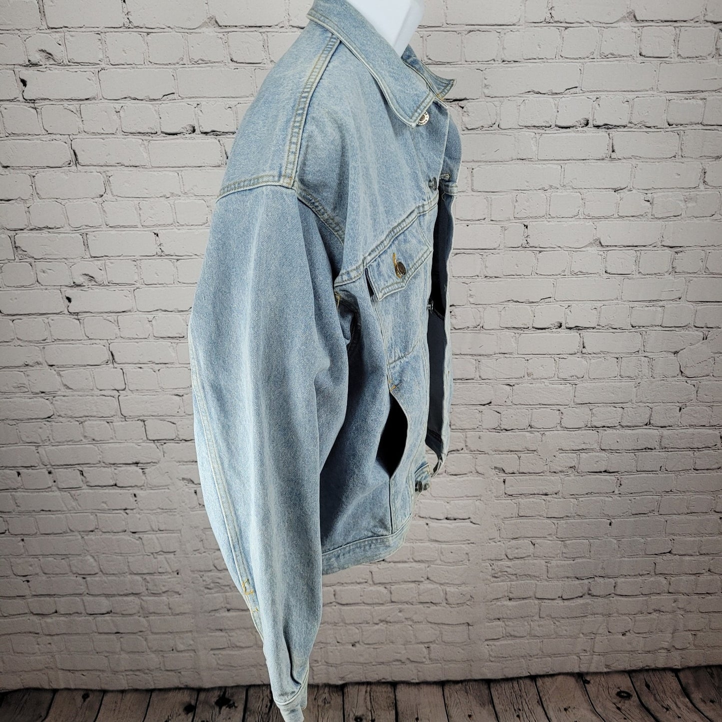 The Raiders Motorcycles Blue Denim Heavy Cotton Light Wash Jean Jacket Size 52