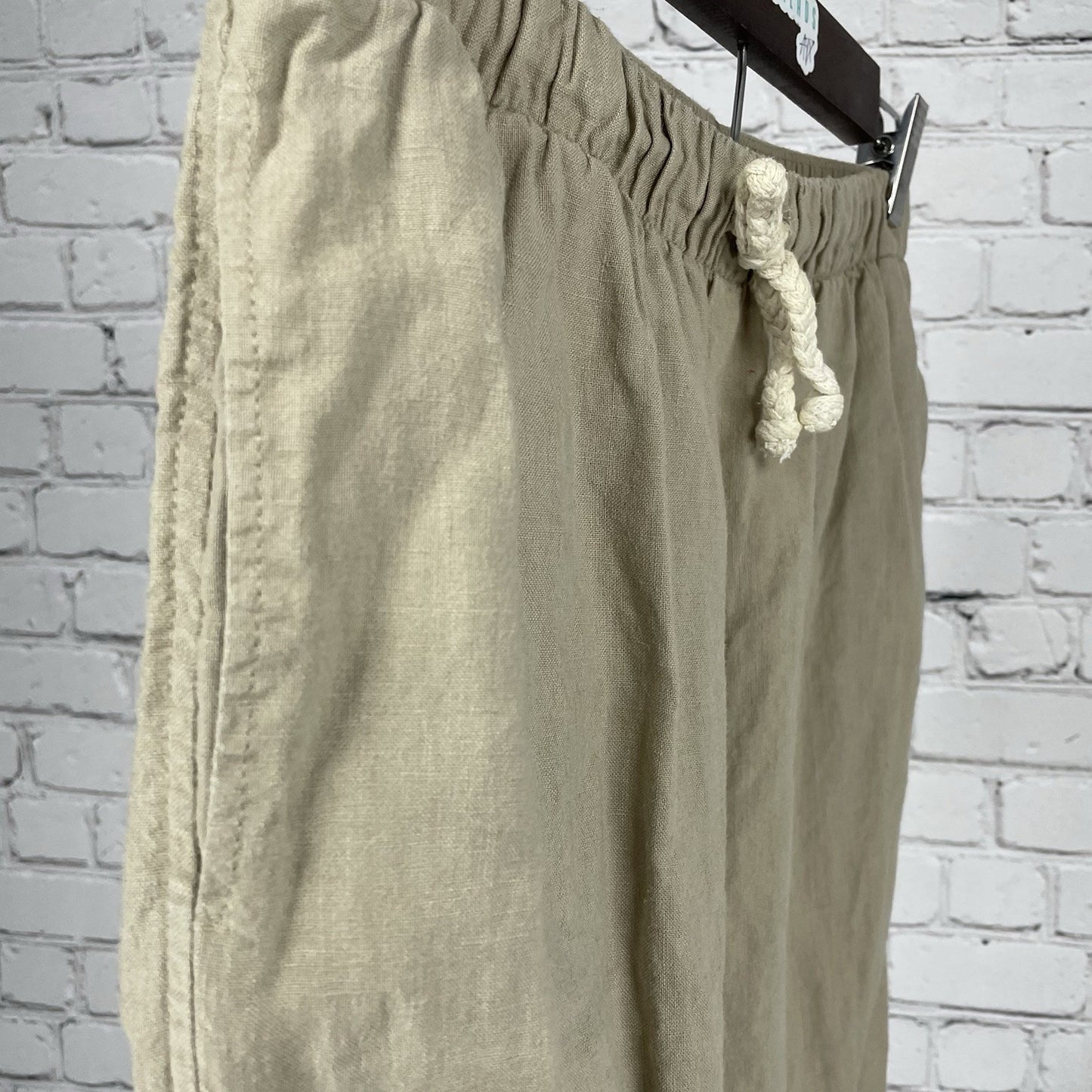 Zara Beige Elastic Waist Hi-Rise Lightweight Ankle Pants Size Small S (28x25.5)
