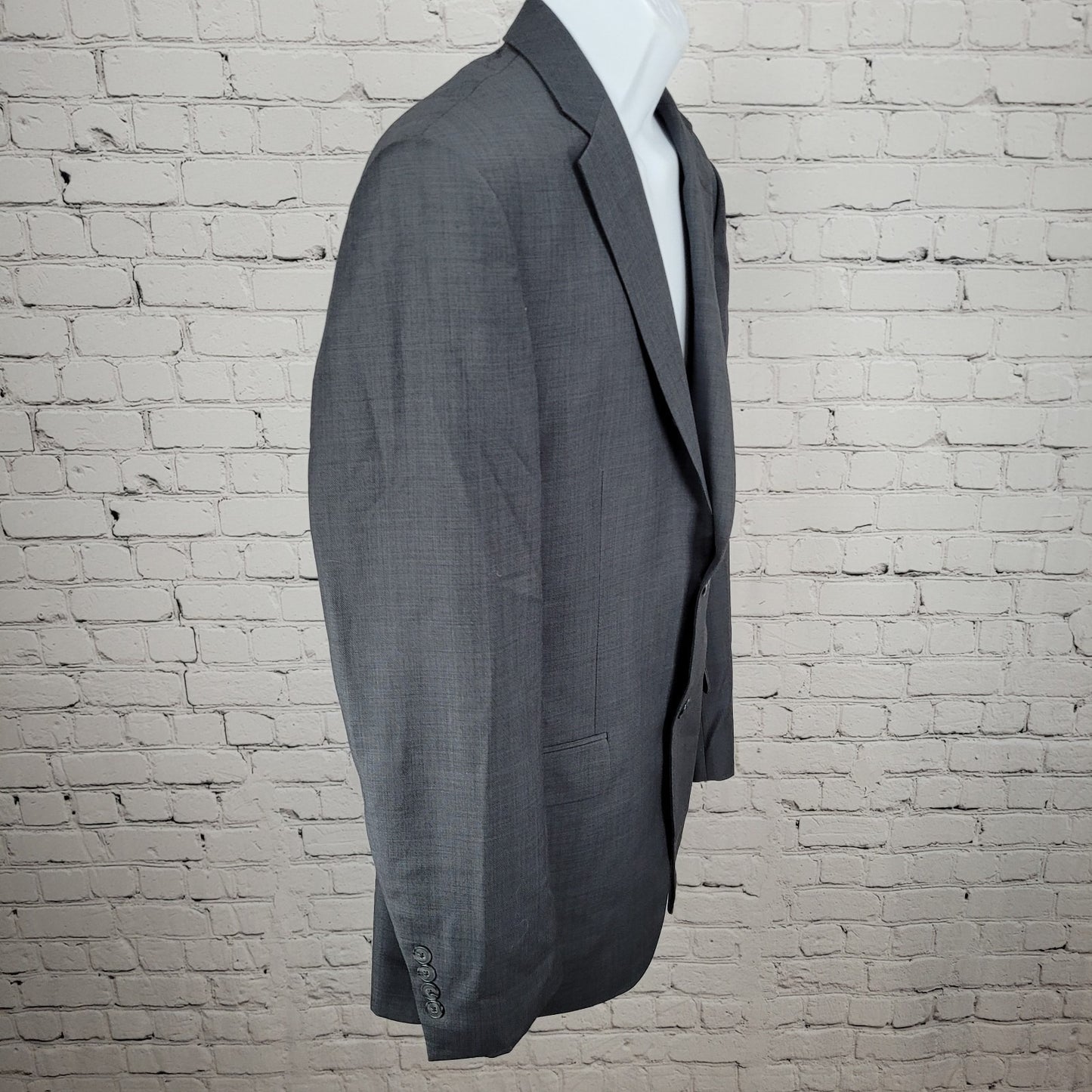 Jos A Bank Traveler Grey 100% Wool Tailored Fit 2 Button Notch Blazer Size 40L