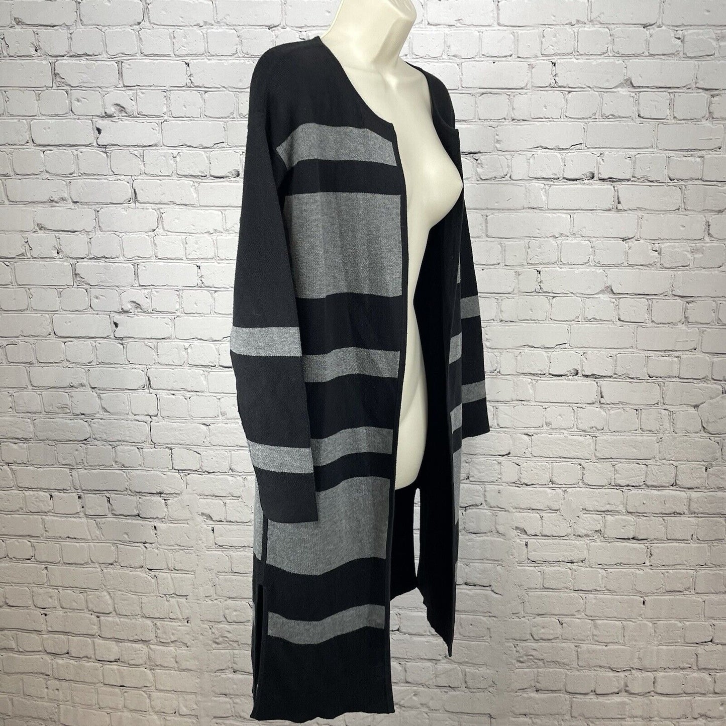 Athleta Black Gray Striped Knit Open Long Cardigan Sweater Pockets Size XS