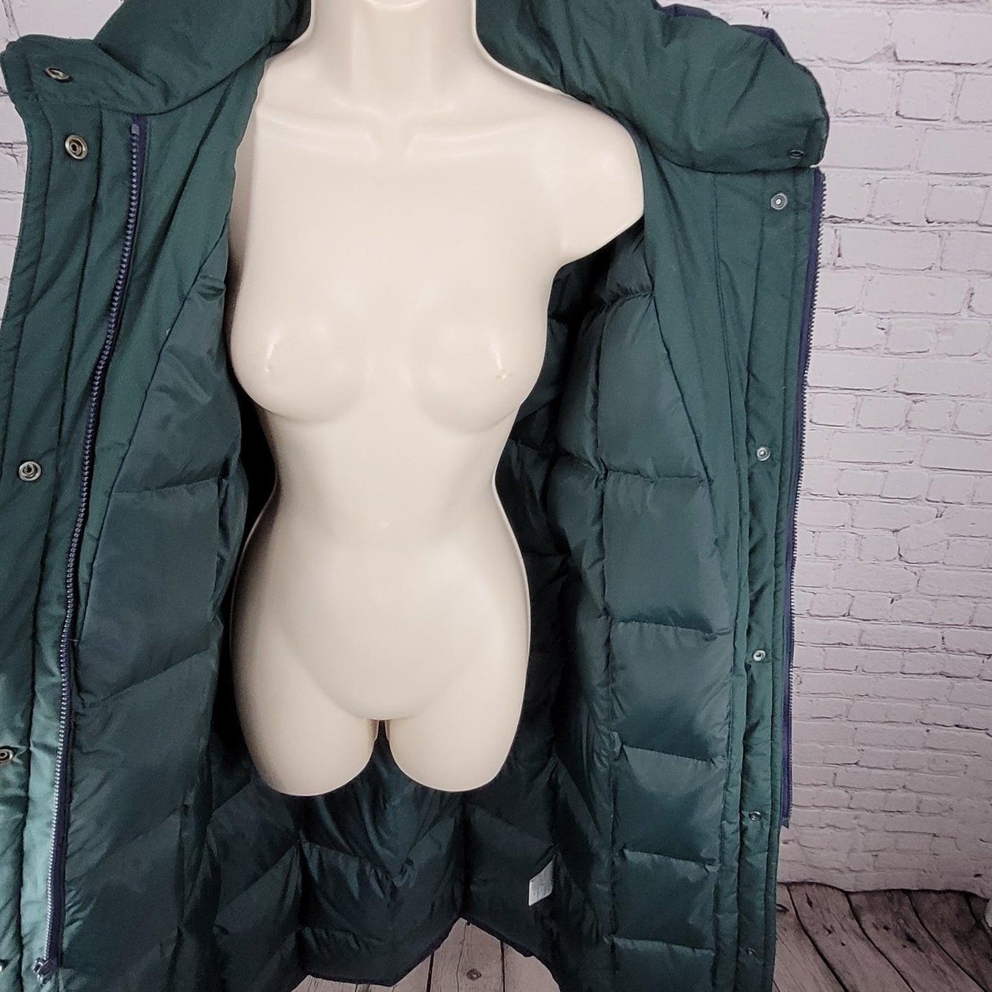 Mulberry Street Blue Down Fill Insulated Removable Hood Over Coat Size Medium M
