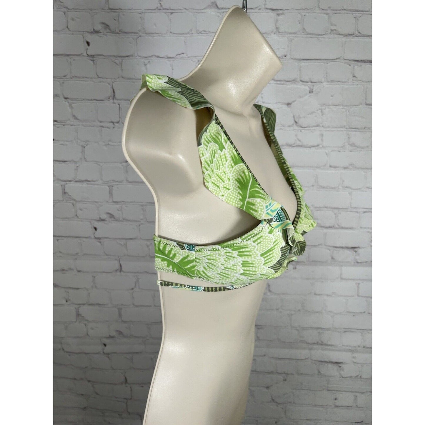 Aerie Green Ruffle Scoop Wrap Around Removable Pads Bikini Swim Top Women’s S