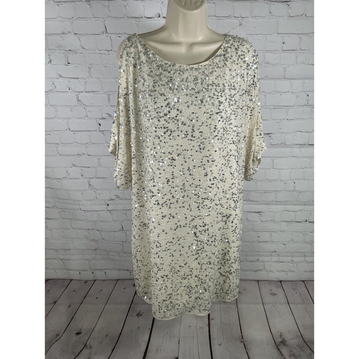 Aidan Mattox Ivory Silk Cold Shoulder Beaded Sequined Dress Size 10 *defects