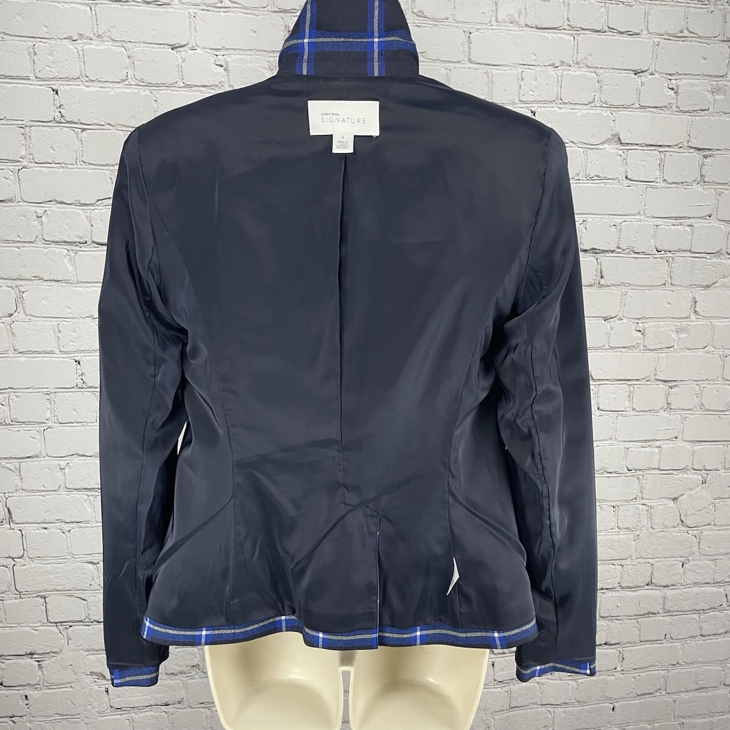 Nordstrom Signature Black Blue Check Virgin Wool 2 Button Blazer Jacket Size 6