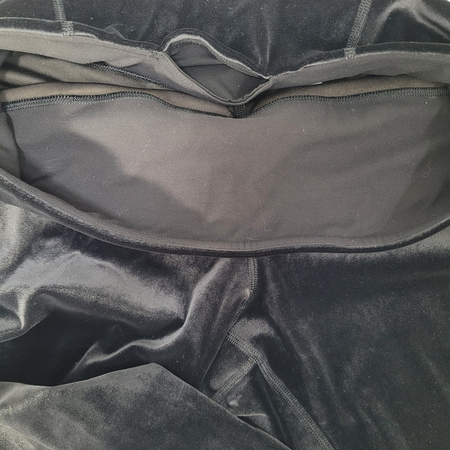 Athleta Black Elation Velvet Tight Athleisure Yoga Pants Size Large L (30x28)