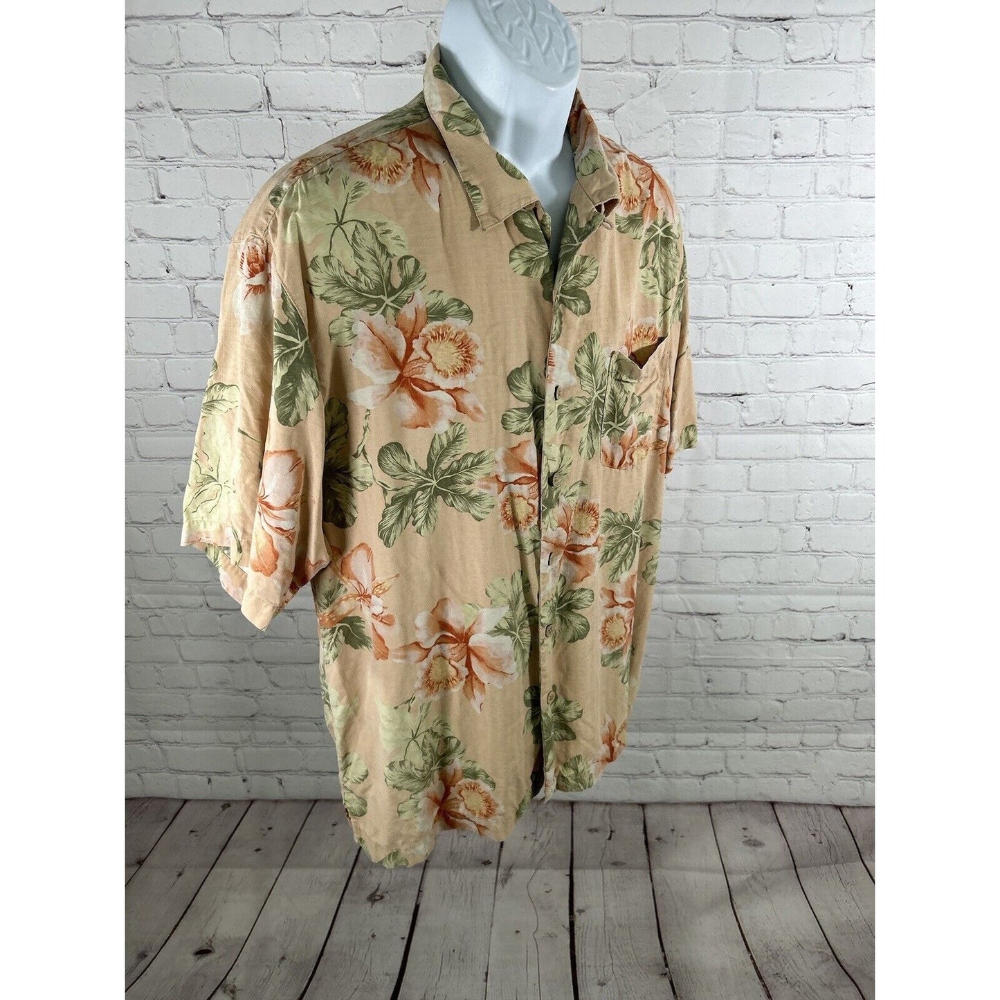 Bermuda Bay 100% Silk Hawaiian Tropical Button Front Shirt Short Sleeves Mens L