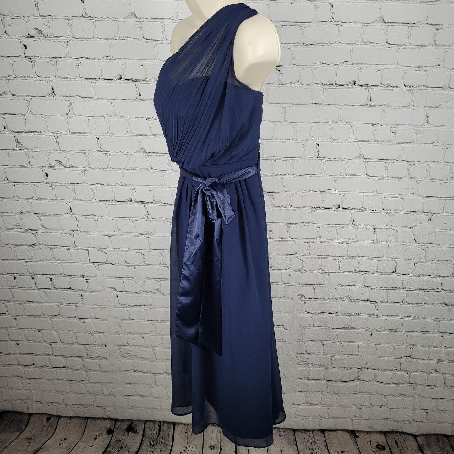 NWT Showcase Navy Chiffon One Shoulder Belted Smocked Back Midi Dress Size 10