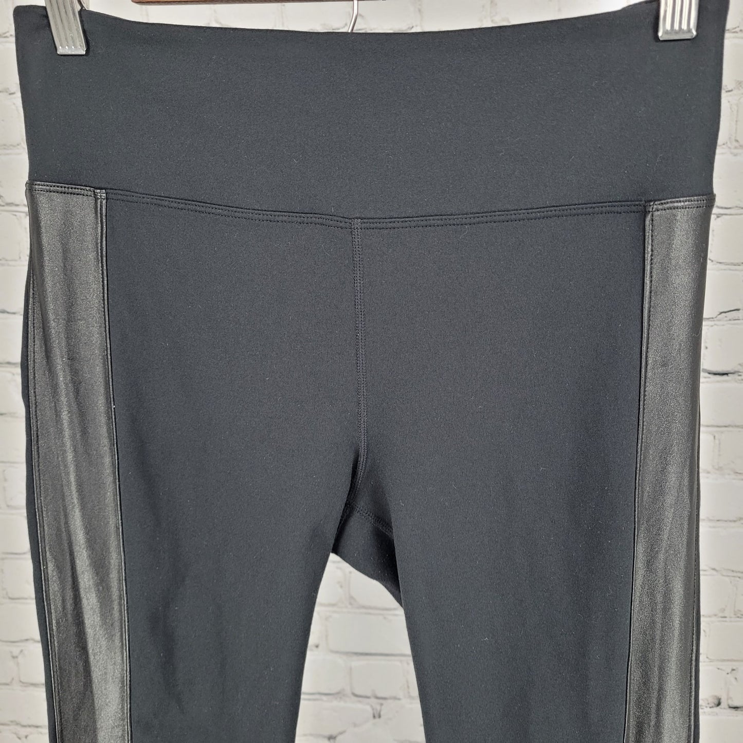 Athleta Black Faux Leather Tux Metro Athleisure Pants Leggings Medium M (29x29)
