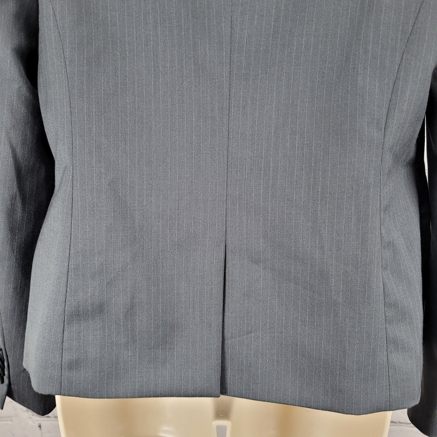 Ann Taylor Grey Pinstriped 2 Button Vented Lightweight Blazer Jacket Size 10