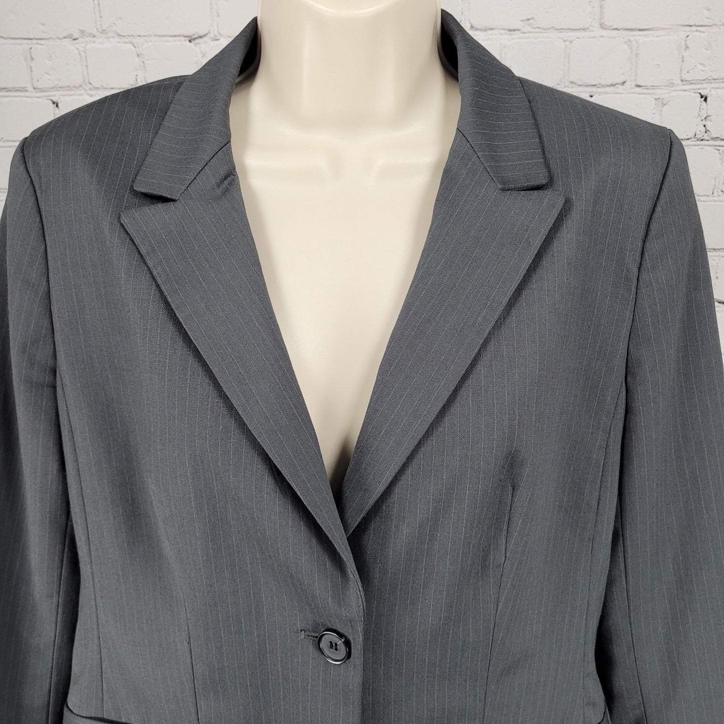Ann Taylor Grey Pinstriped 2 Button Vented Lightweight Blazer Jacket Size 10